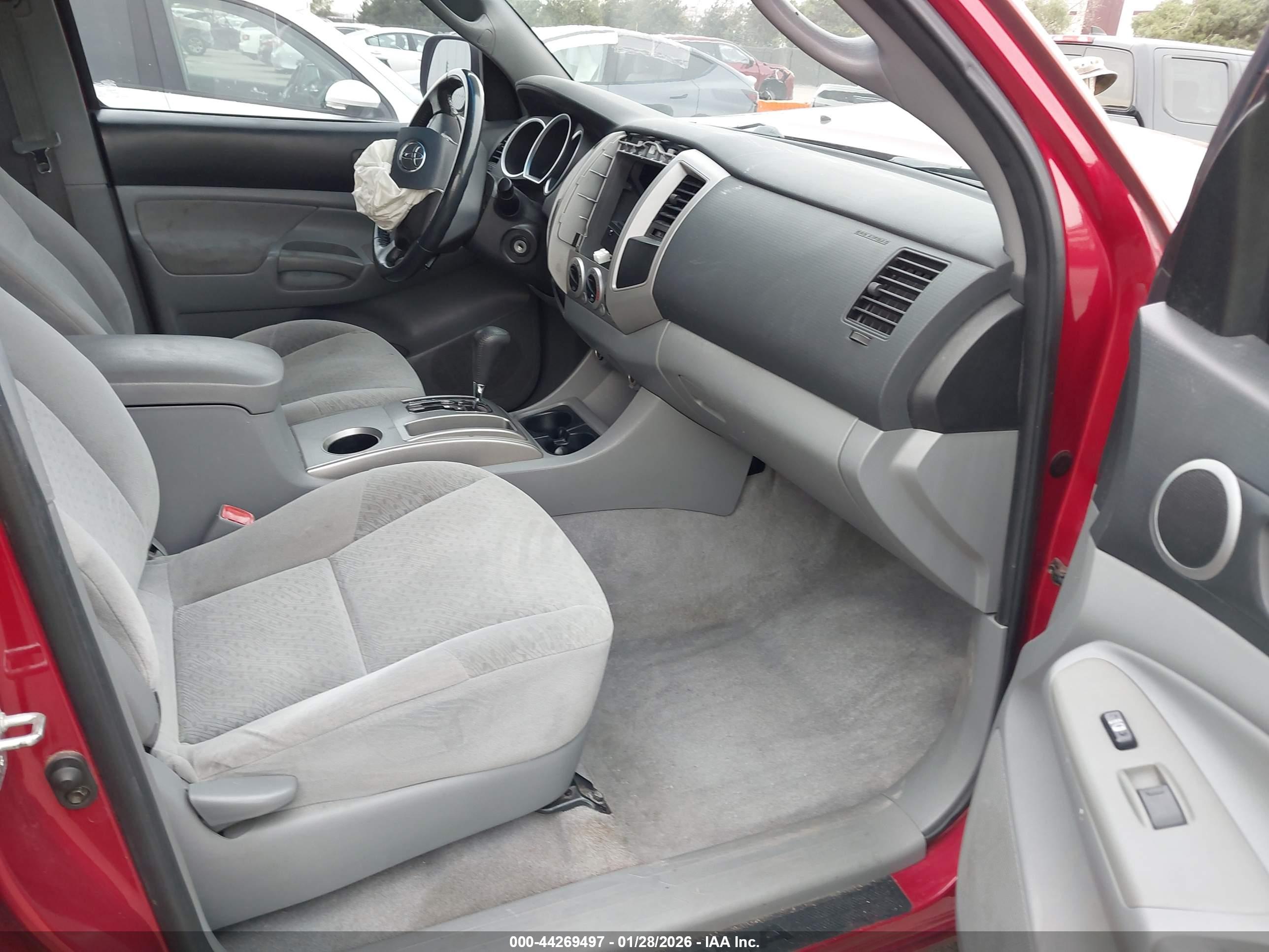 TOYOTA TACOMA image 5
