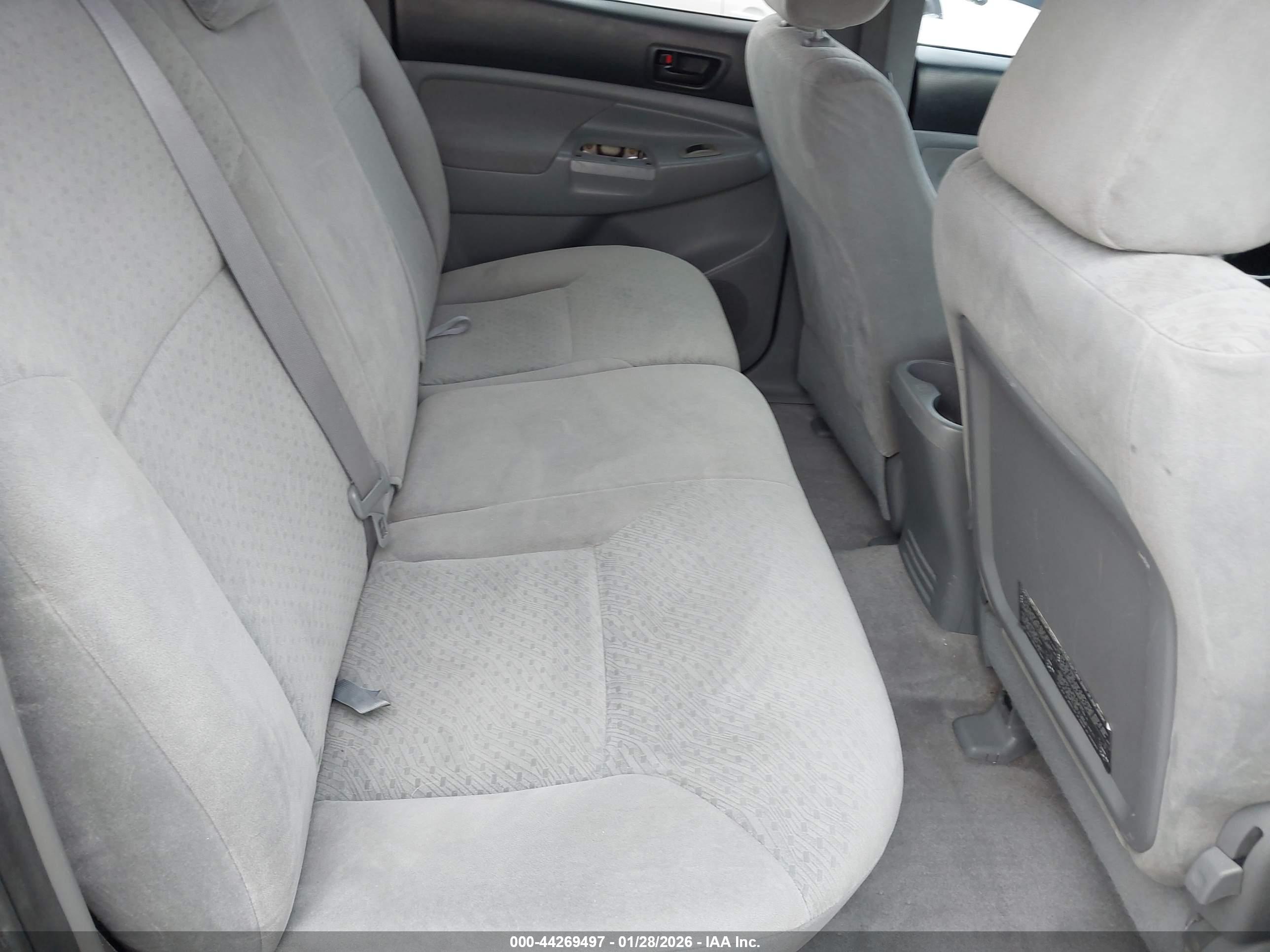 TOYOTA TACOMA image 8