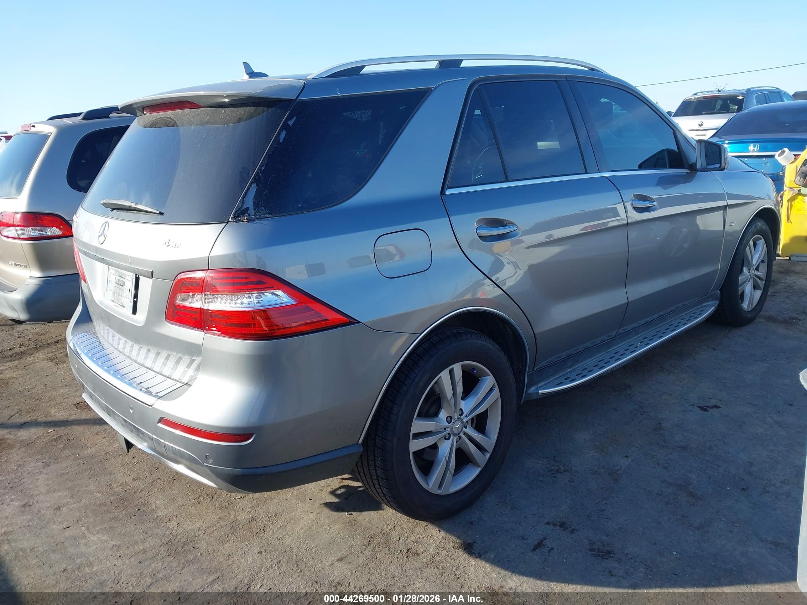 MERCEDES-BENZ ML image 4