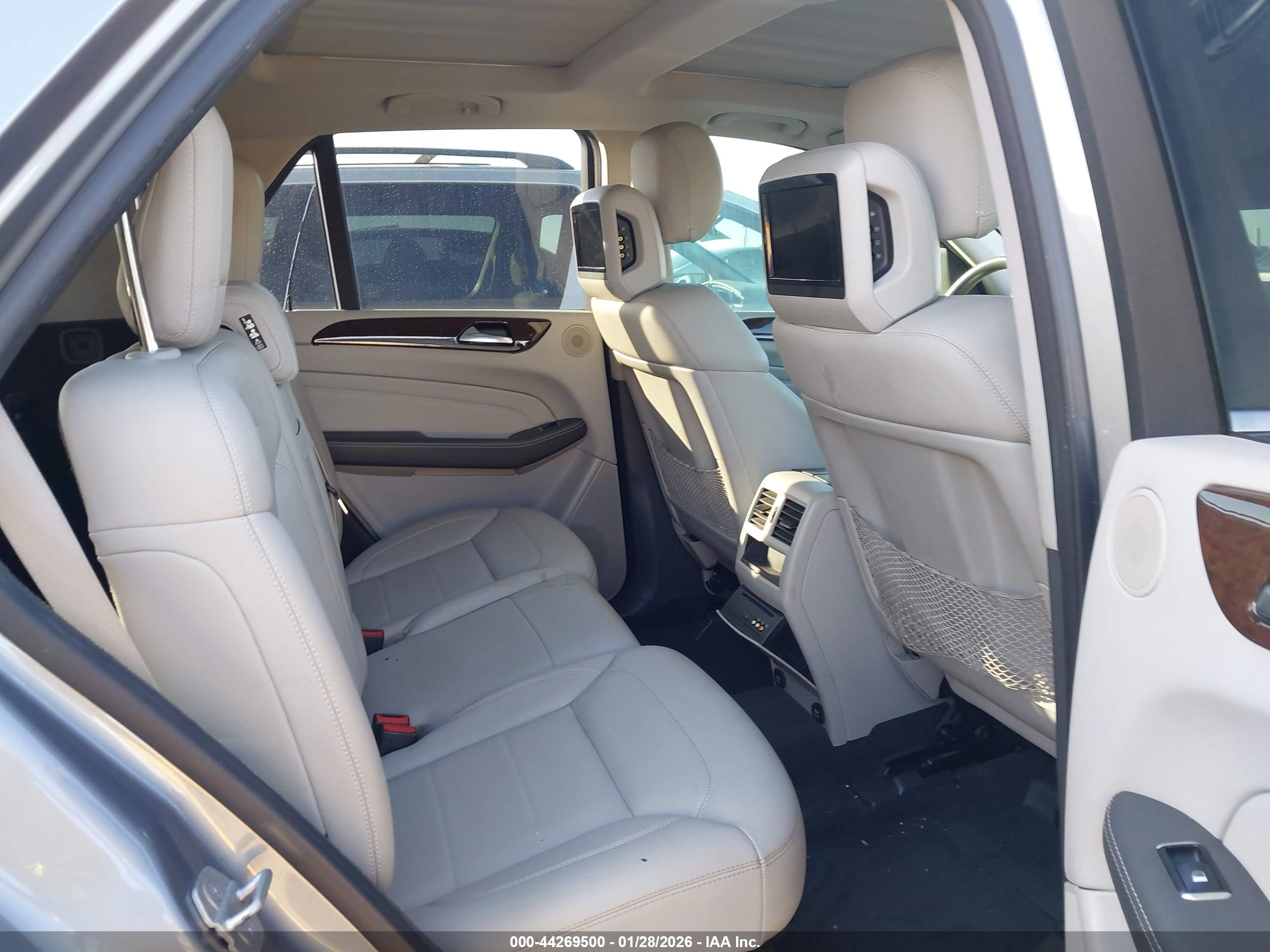 MERCEDES-BENZ ML image 8