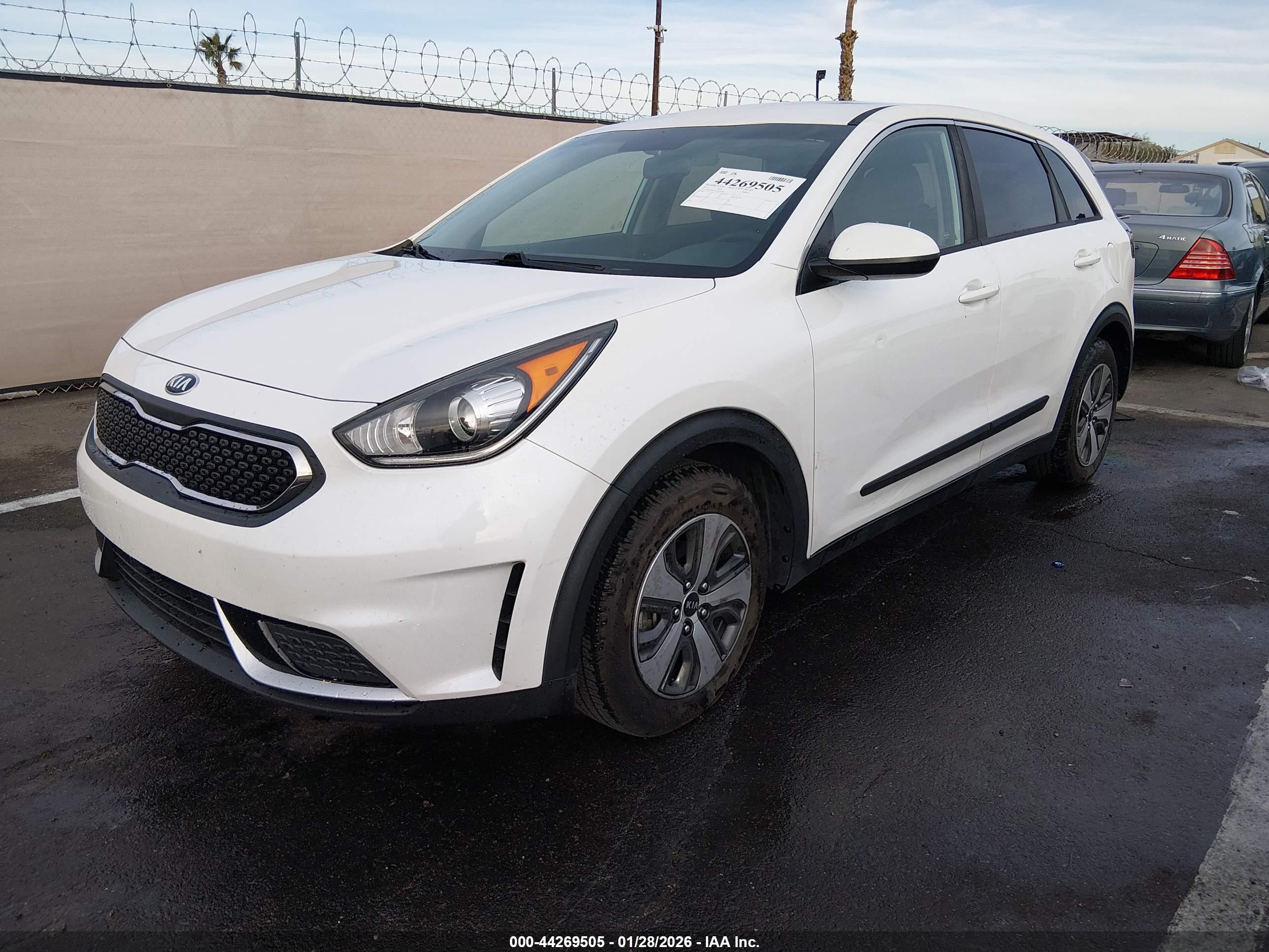KIA NIRO image 2