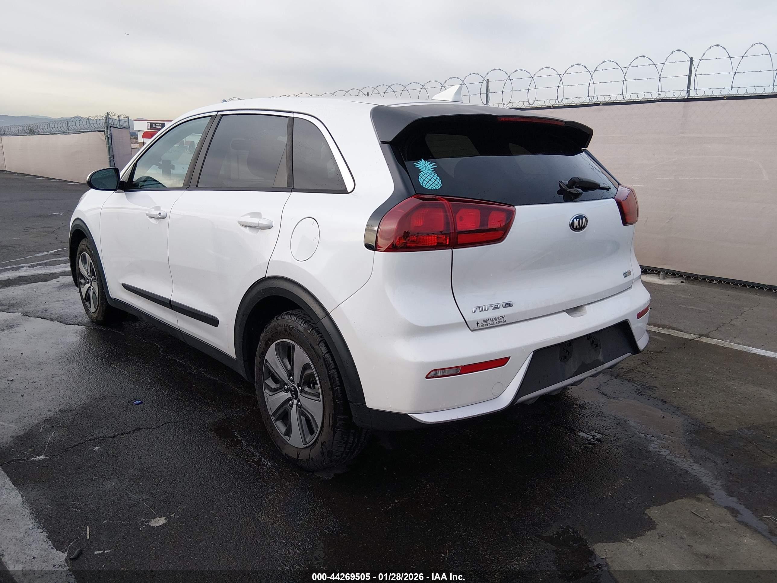 KIA NIRO image 3
