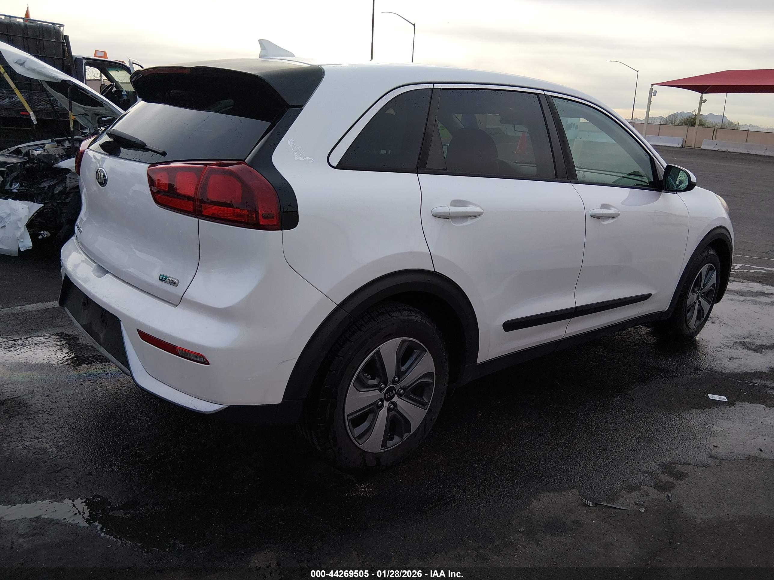 KIA NIRO image 4