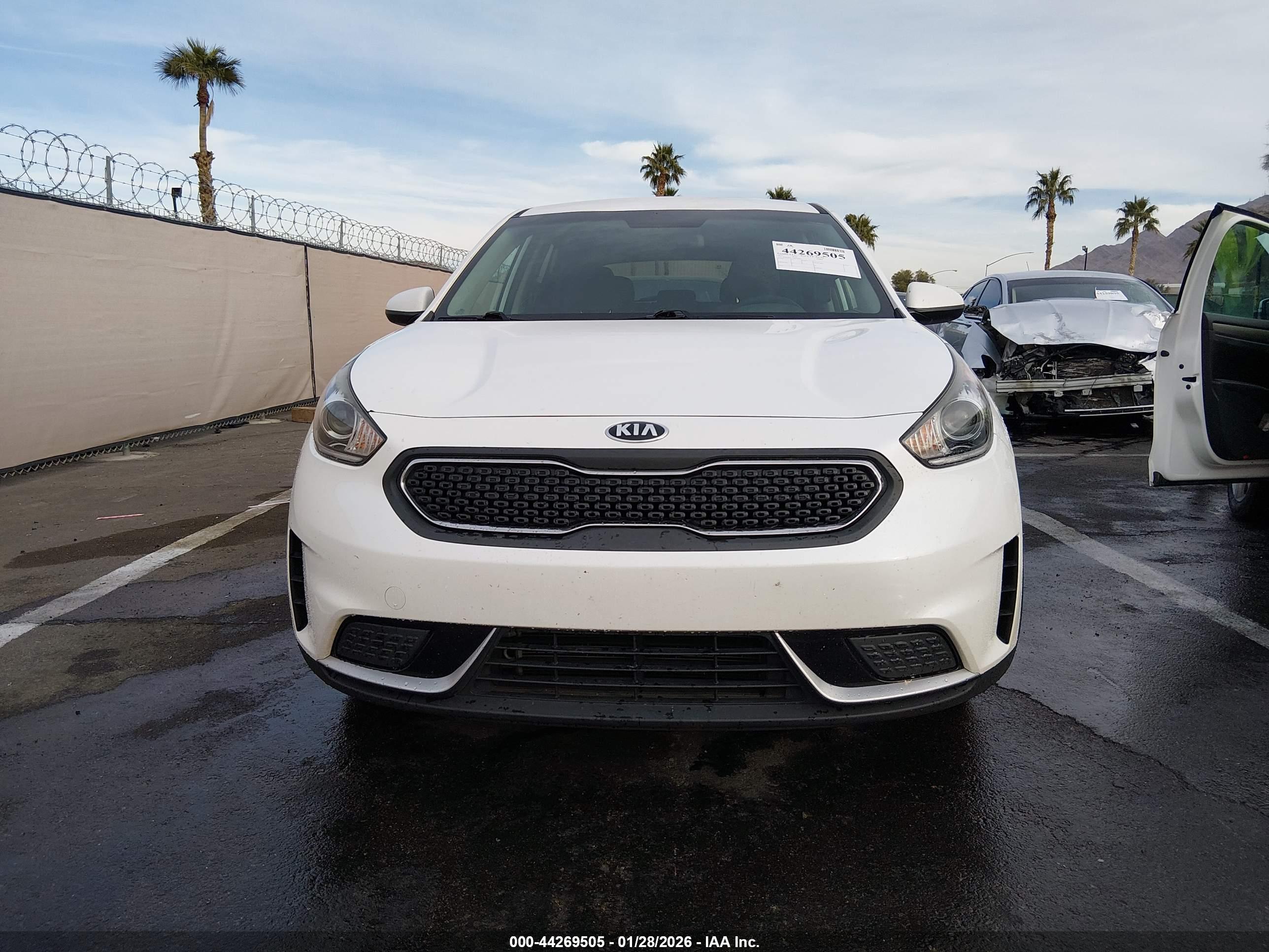 KIA NIRO image 6