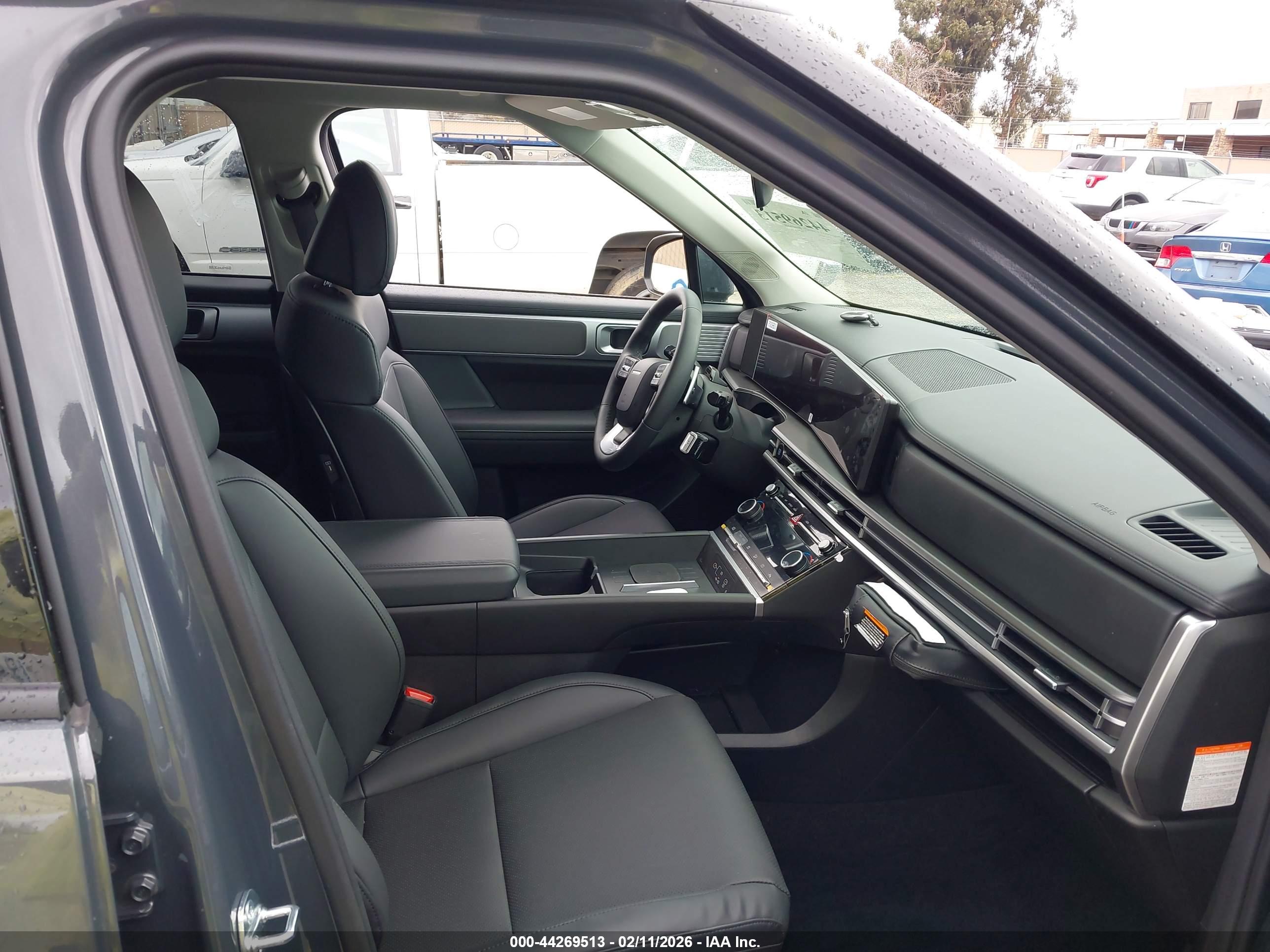 HYUNDAI SANTA image 5