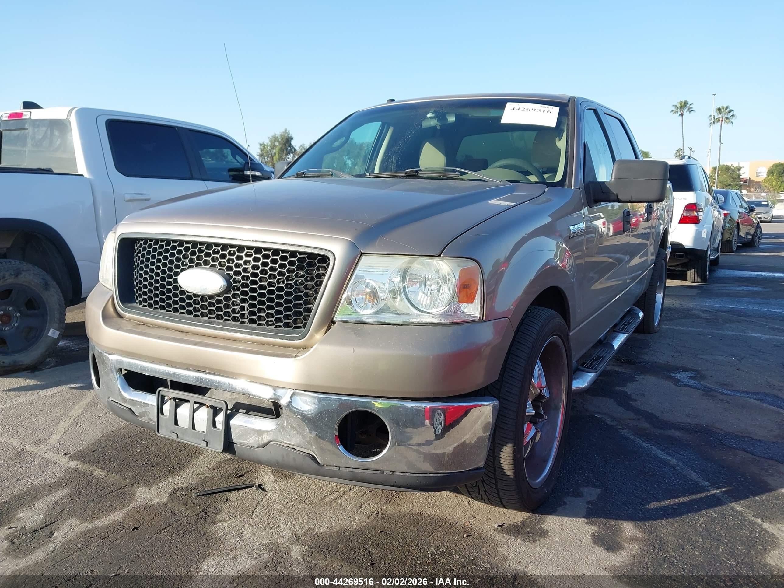 FORD F-150 image 2