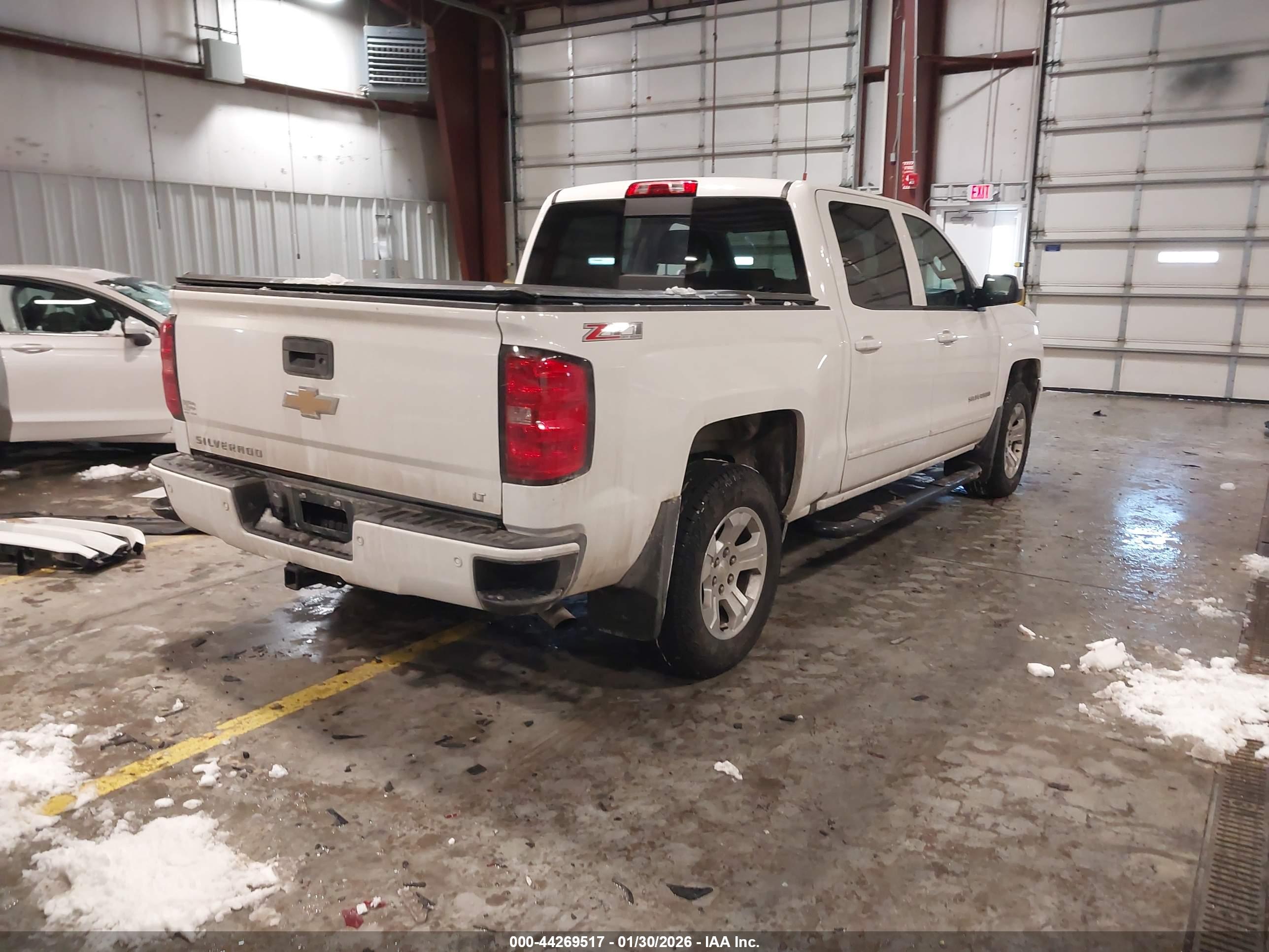 CHEVROLET SILVERADO image 4