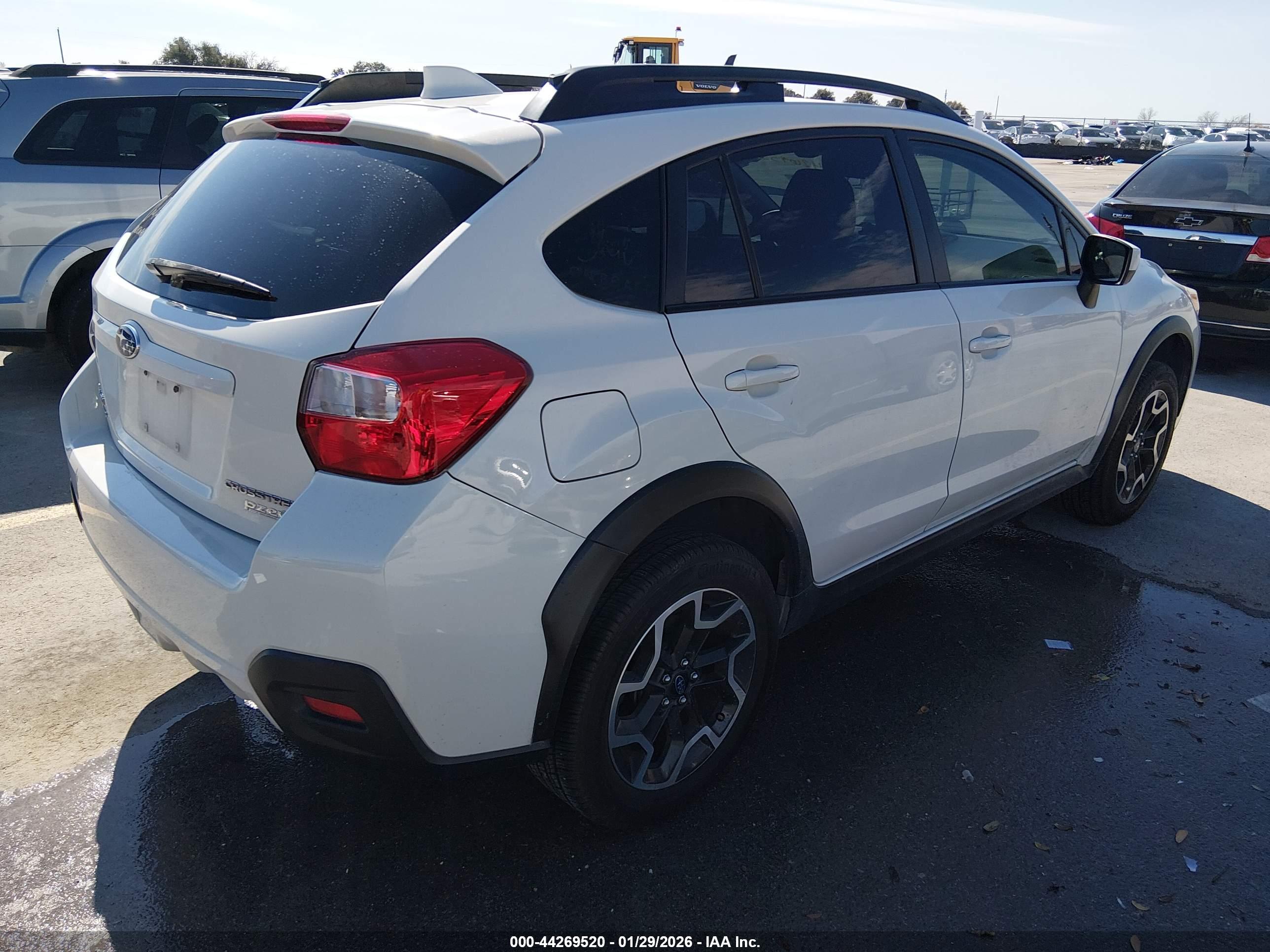 SUBARU CROSSTREK image 4