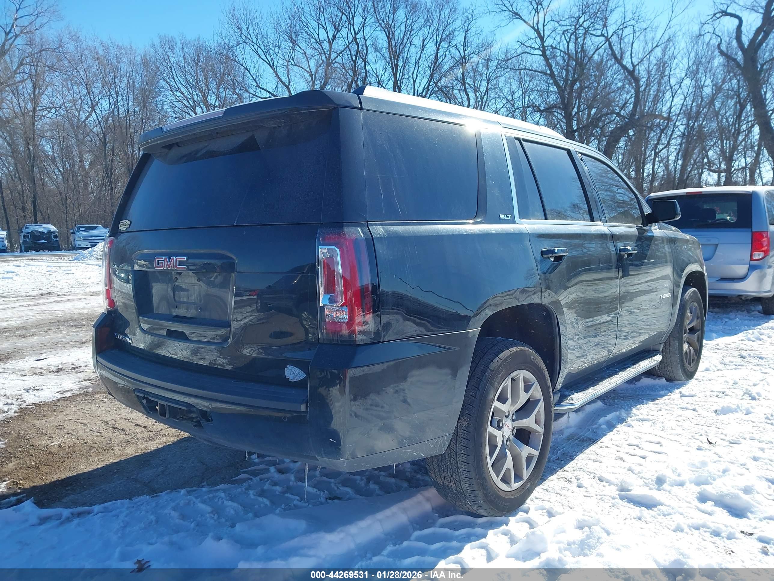GMC YUKON image 4