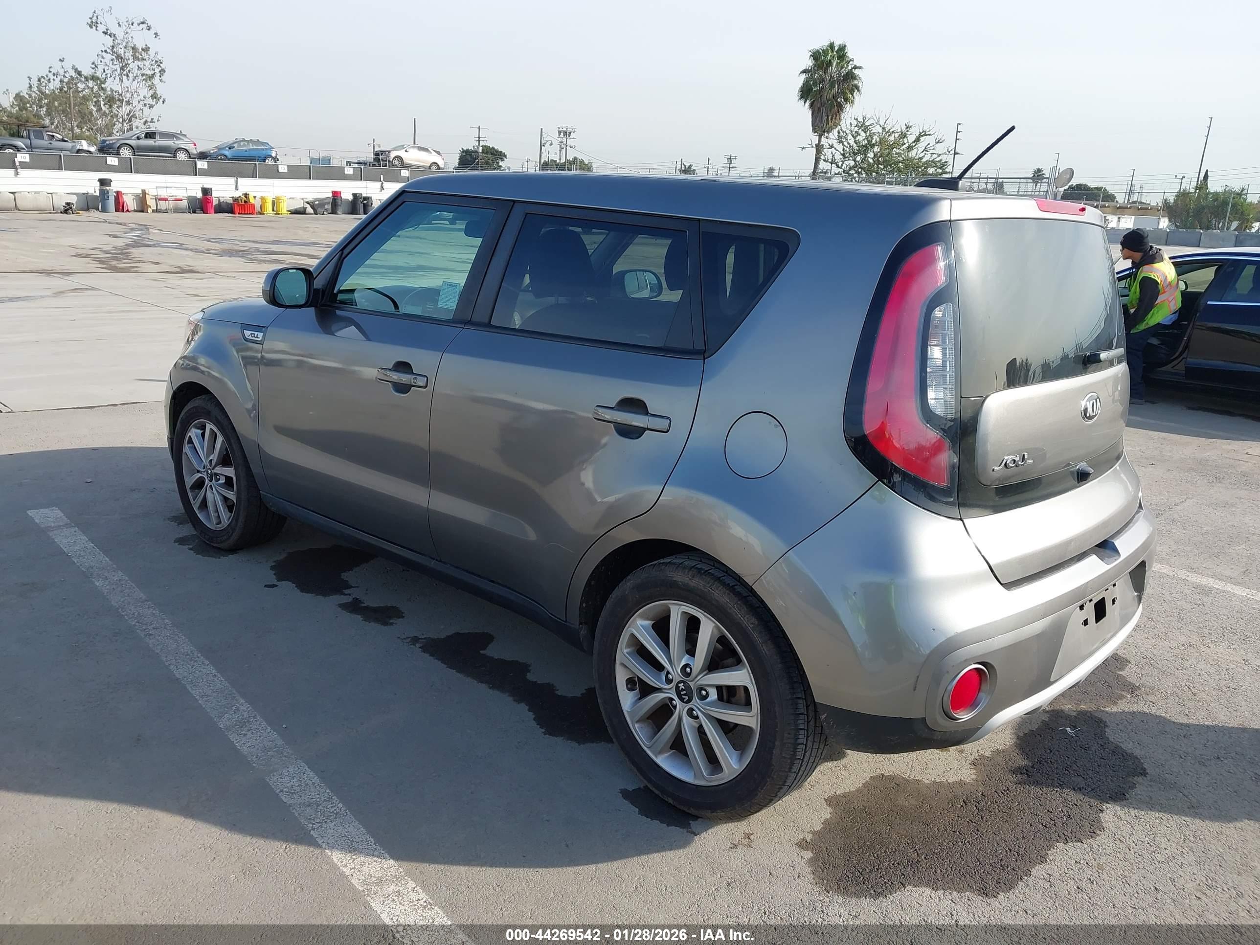 KIA SOUL image 3