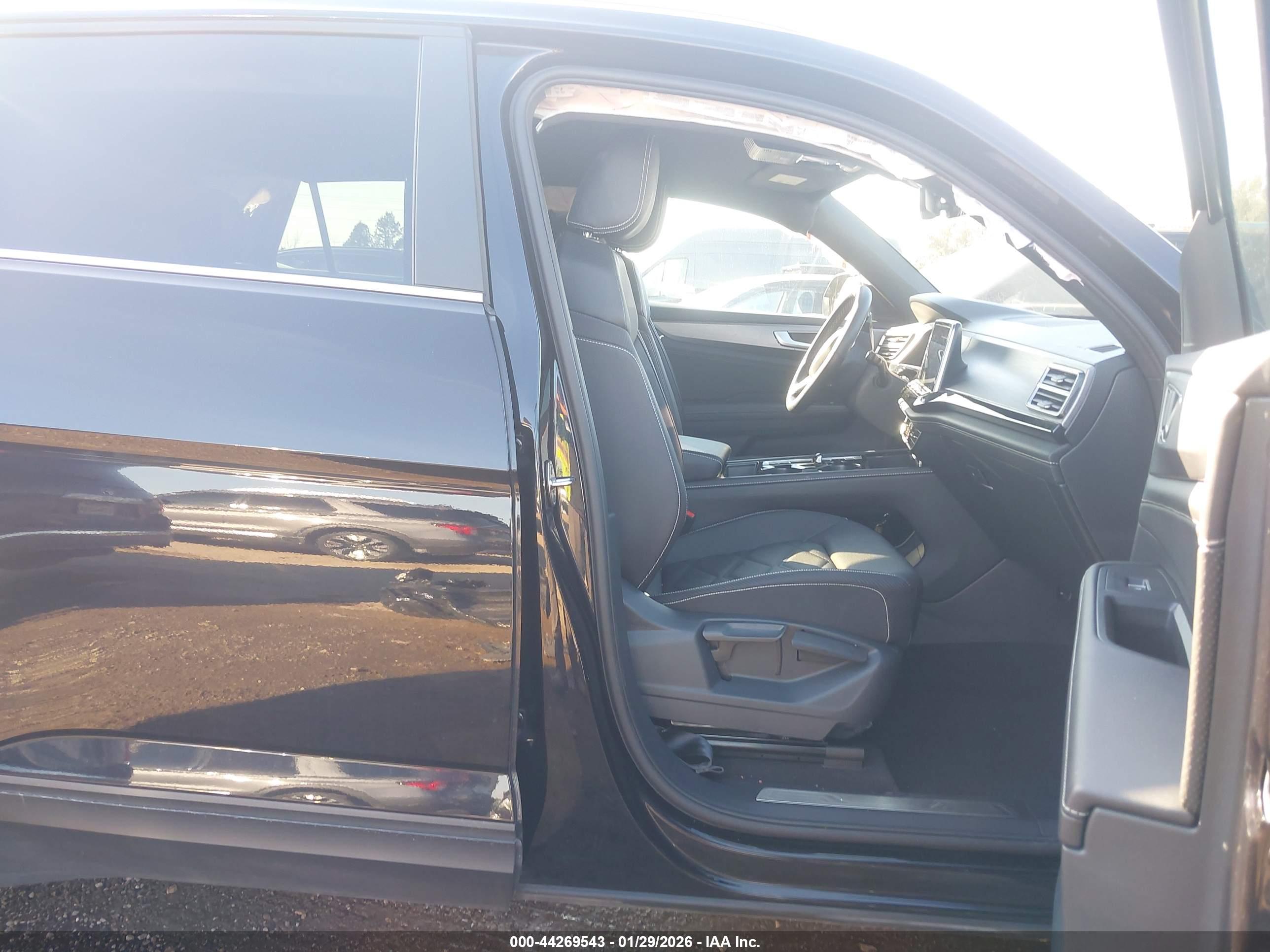 VOLKSWAGEN ATLAS image 5