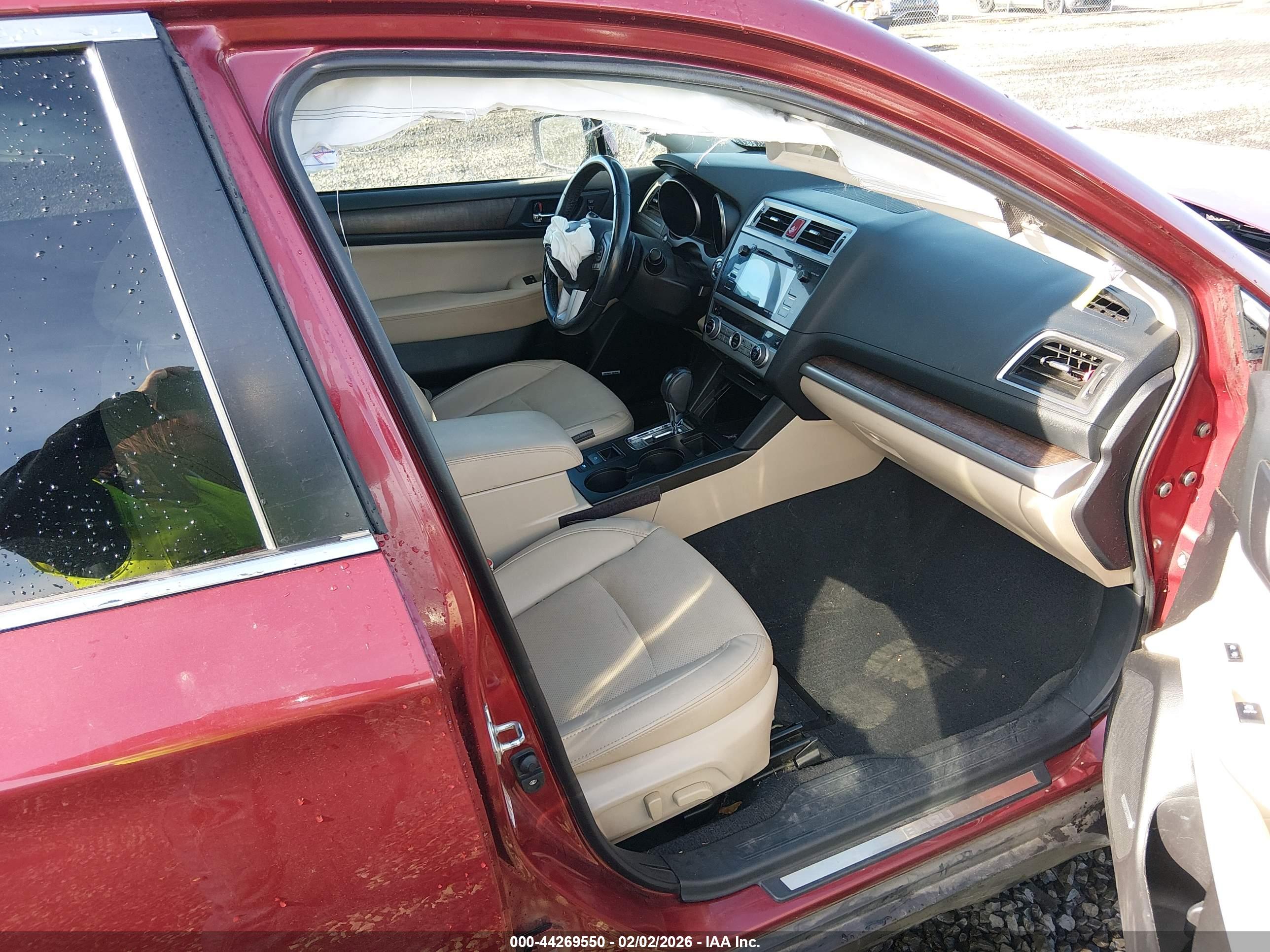 SUBARU OUTBACK image 5