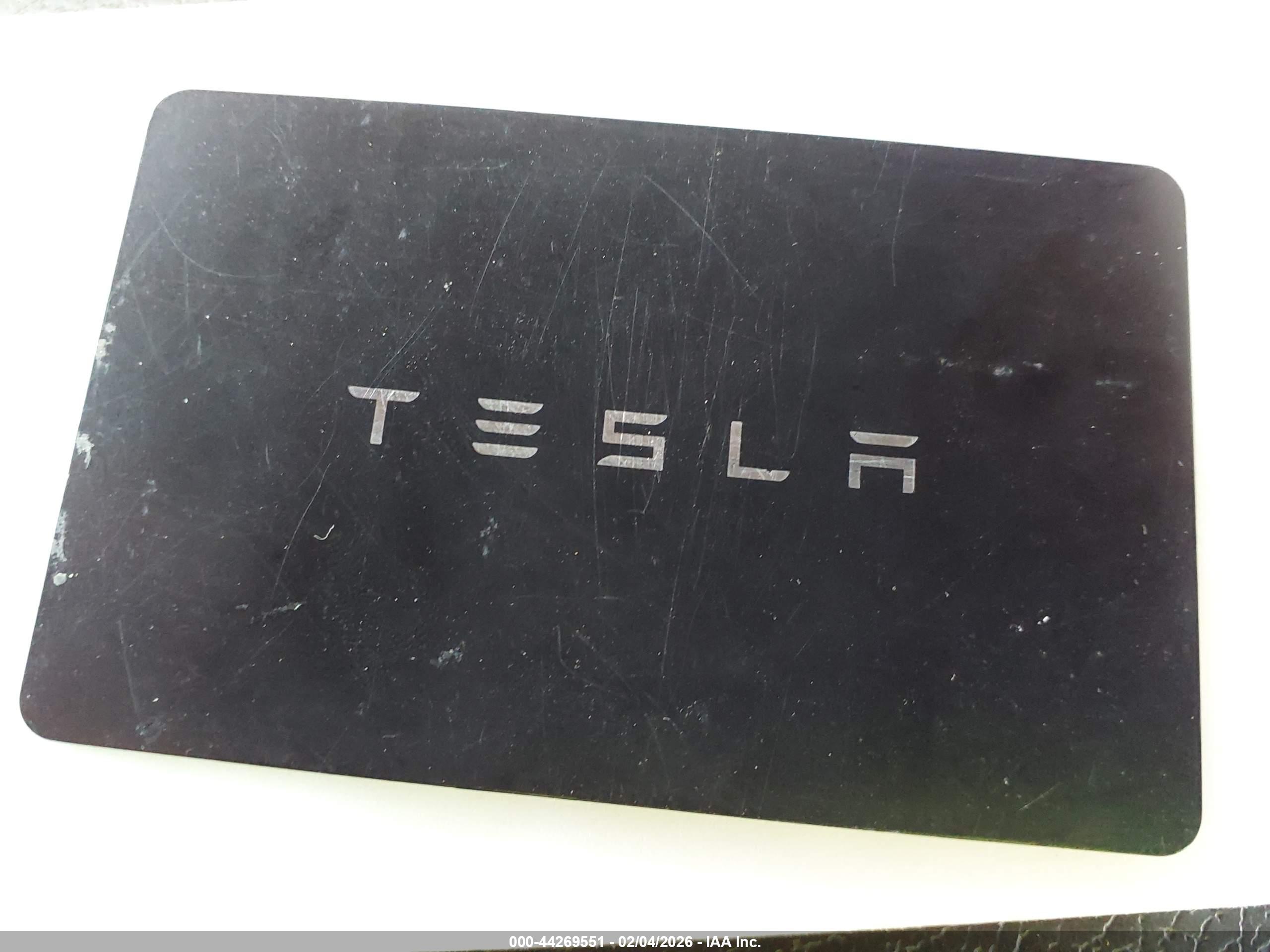 TESLA MODEL image 11