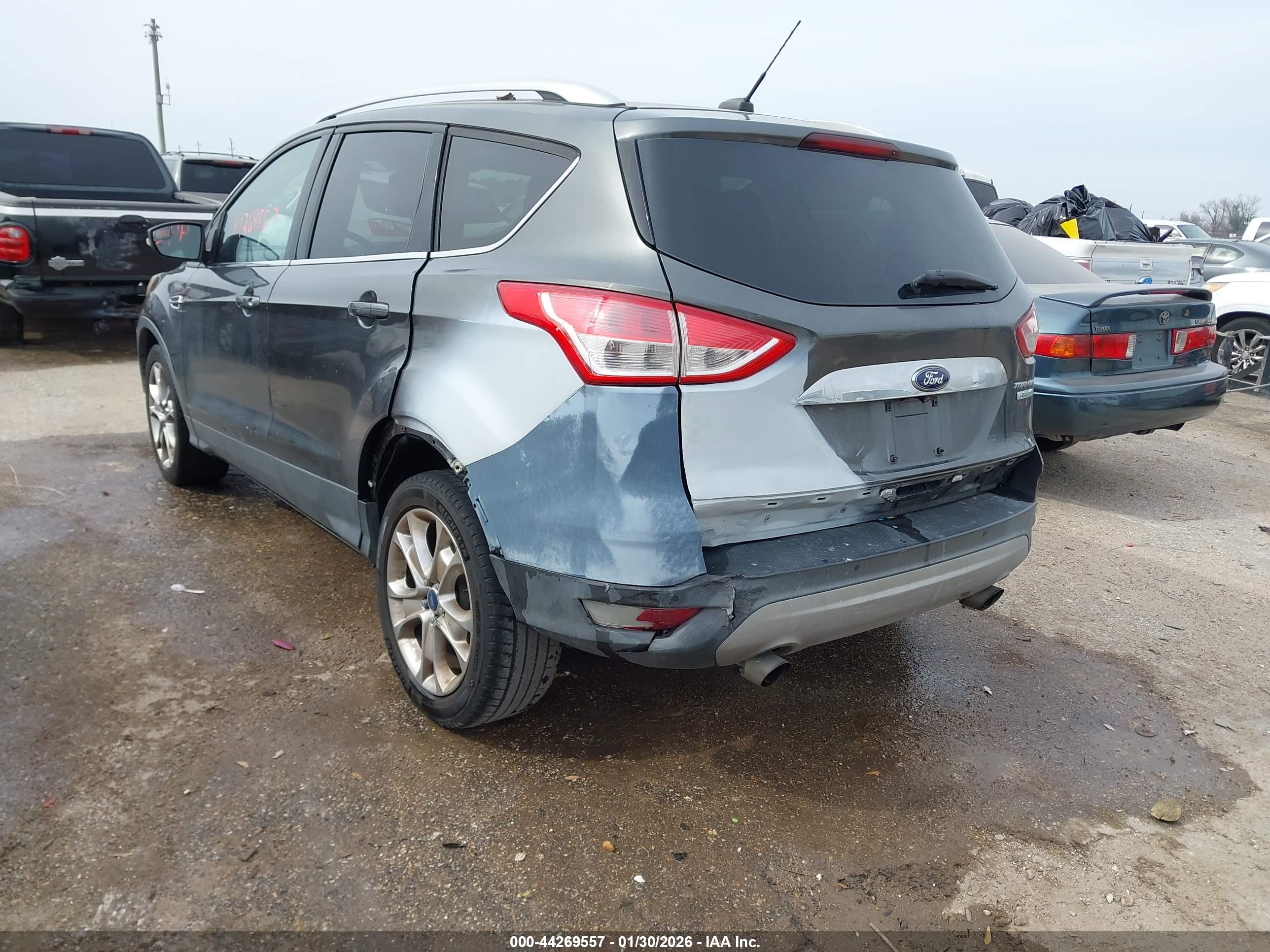 FORD ESCAPE image 3