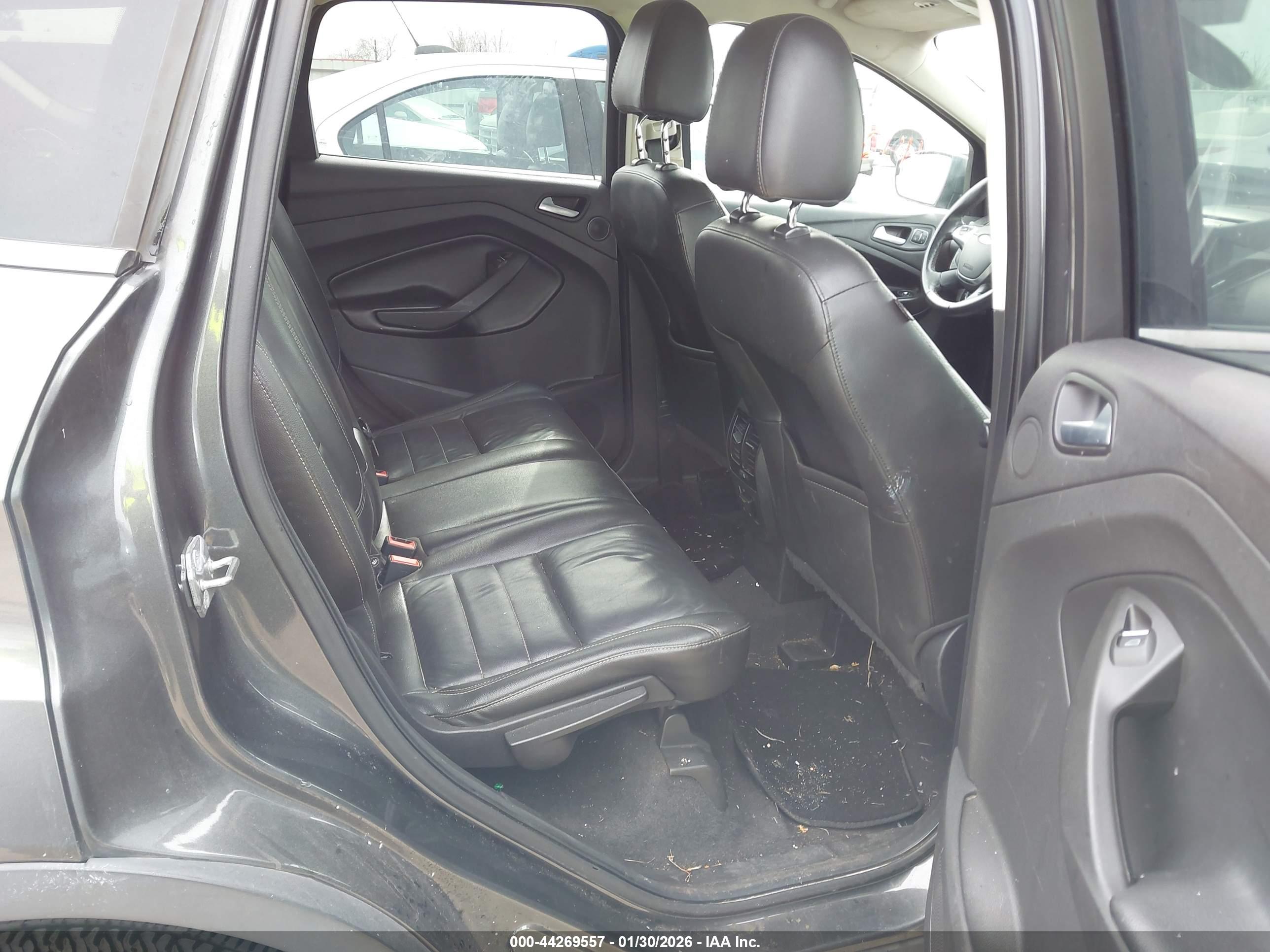 FORD ESCAPE image 8