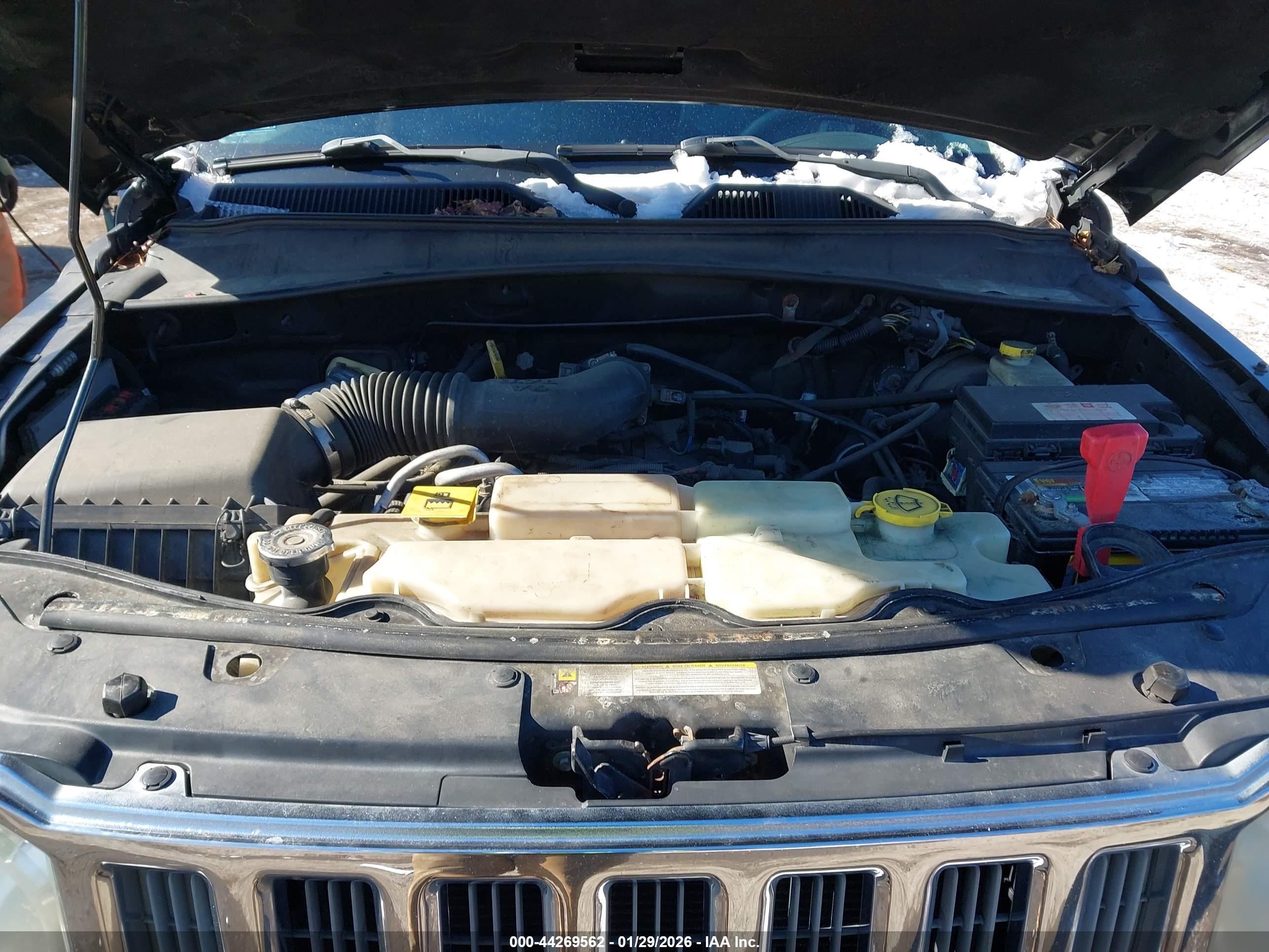 JEEP LIBERTY image 10