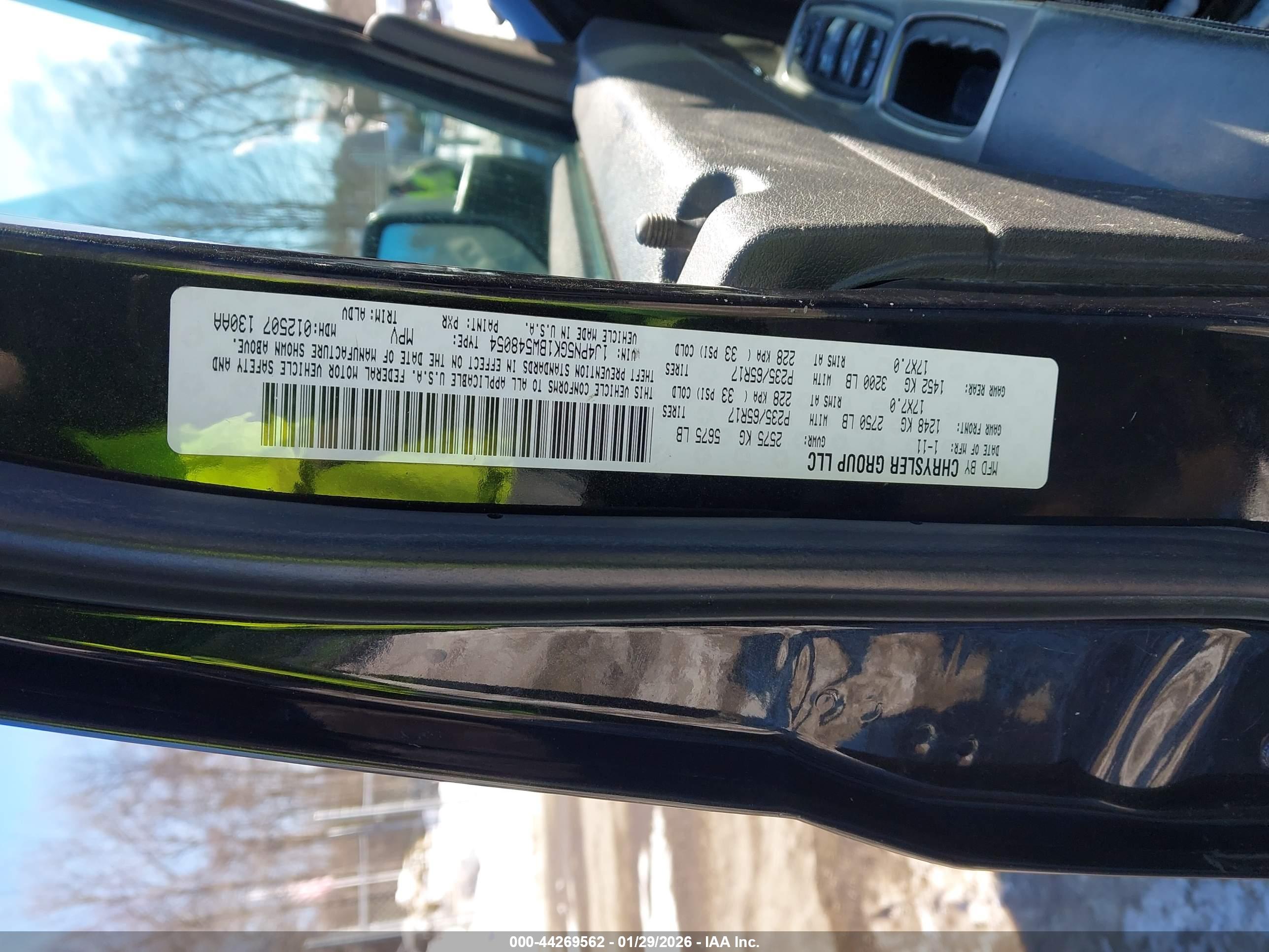JEEP LIBERTY image 9