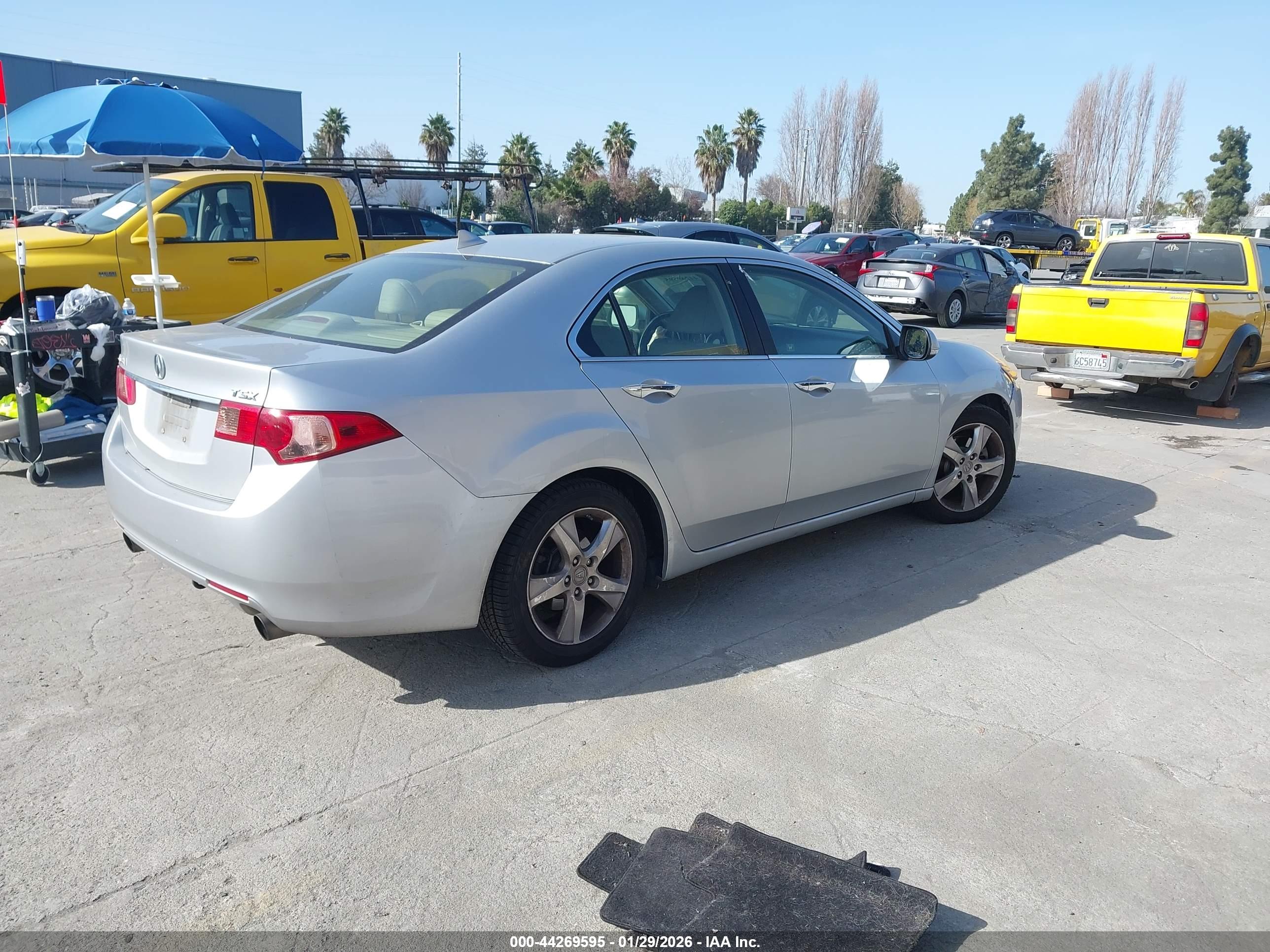 ACURA TSX image 4