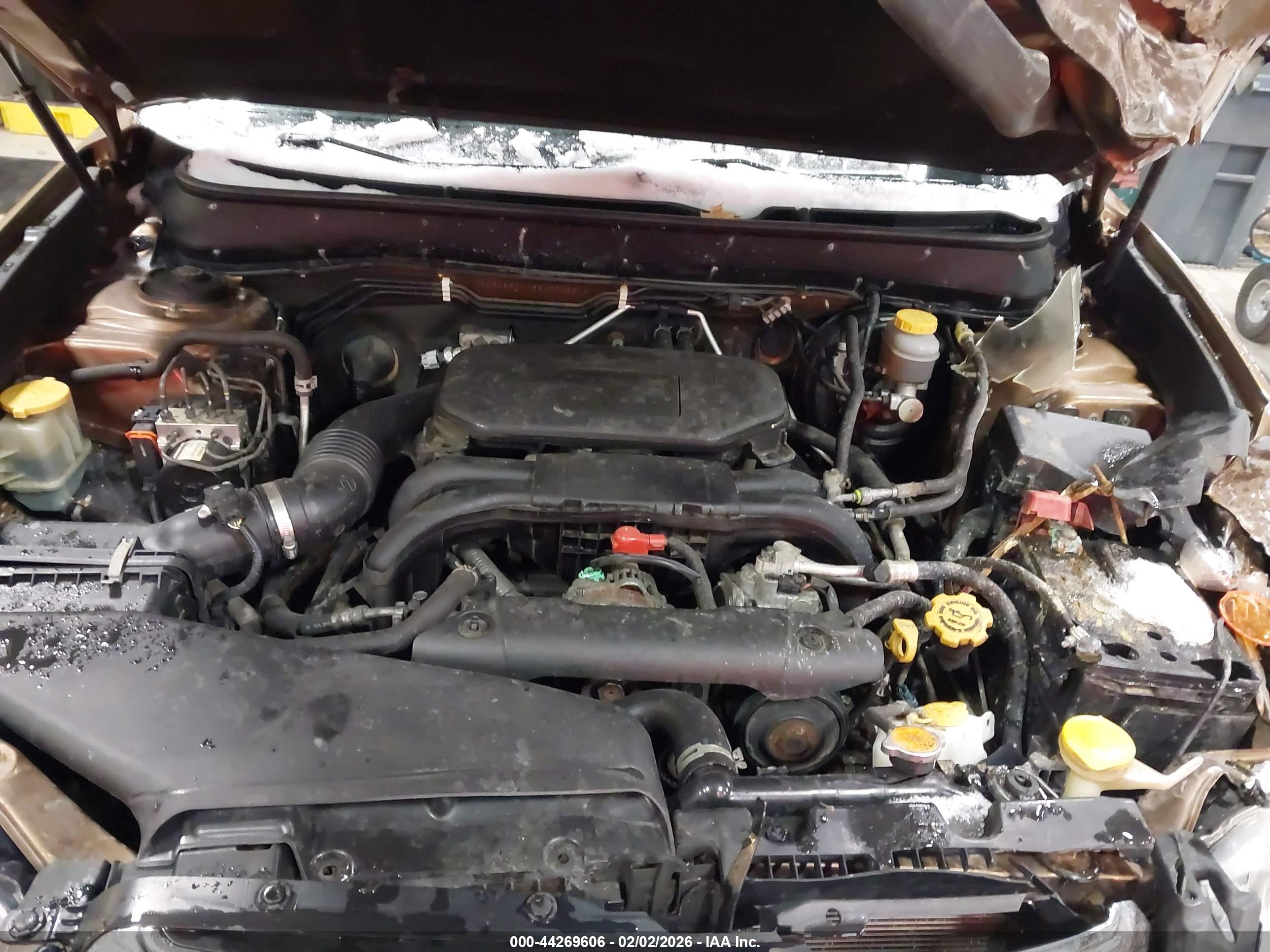 SUBARU OUTBACK image 10