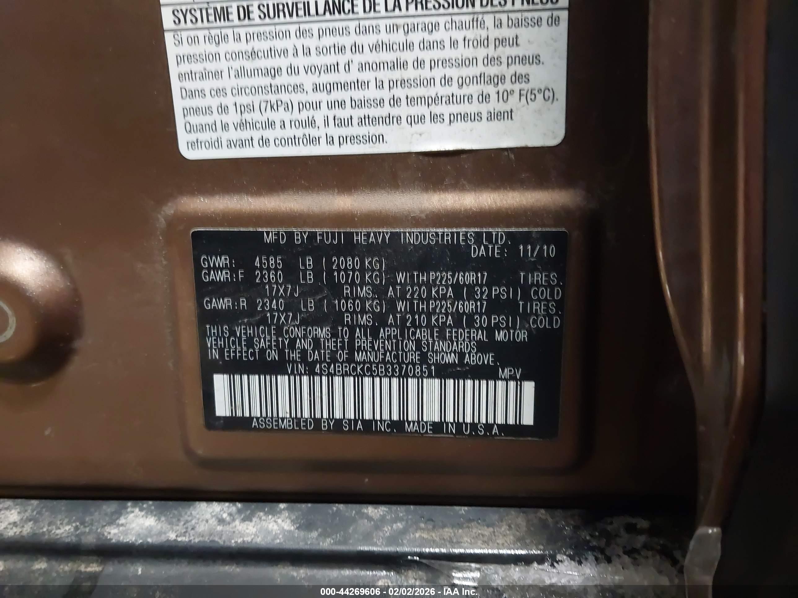 SUBARU OUTBACK image 9