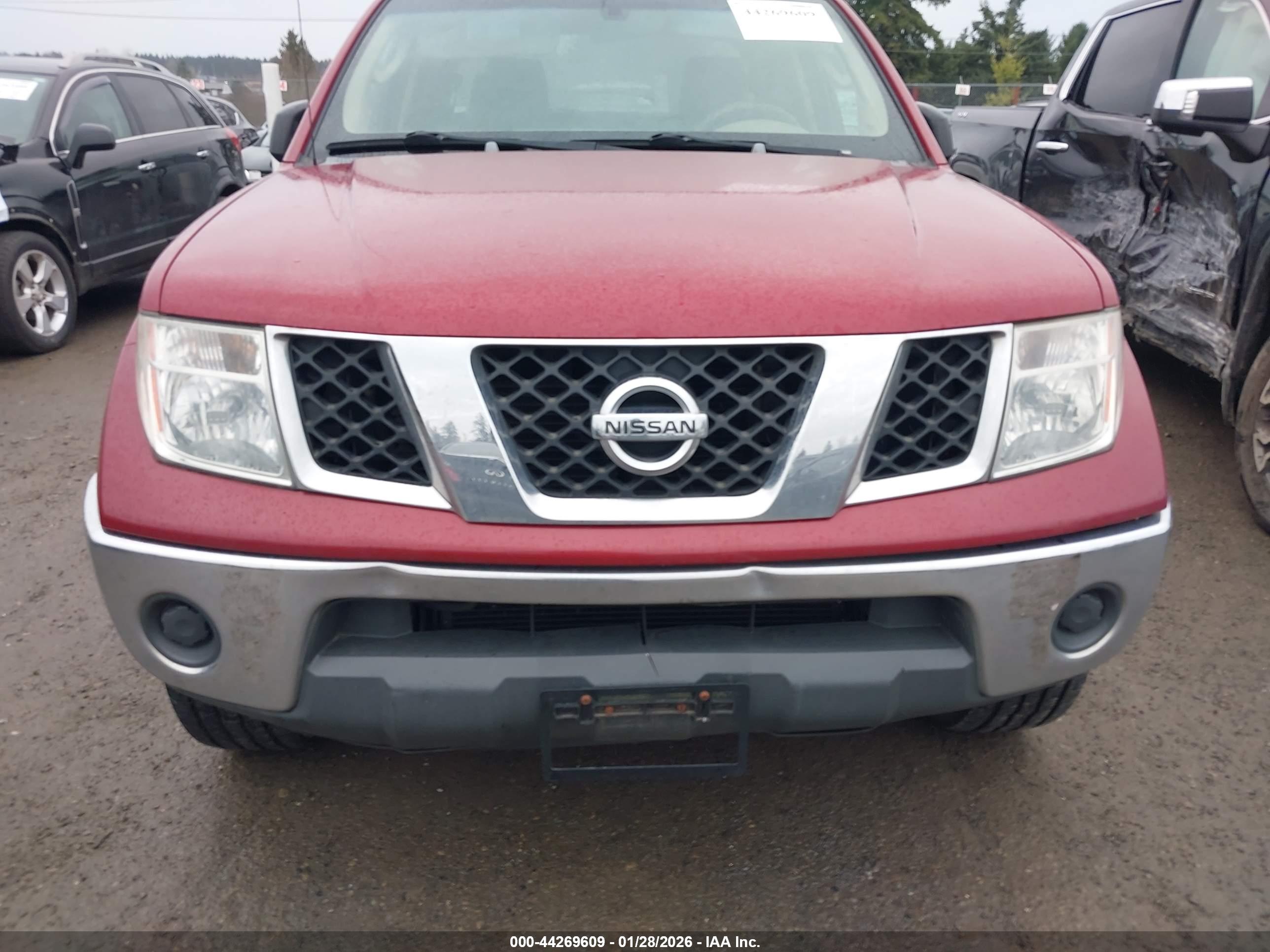 NISSAN FRONTIER image 6