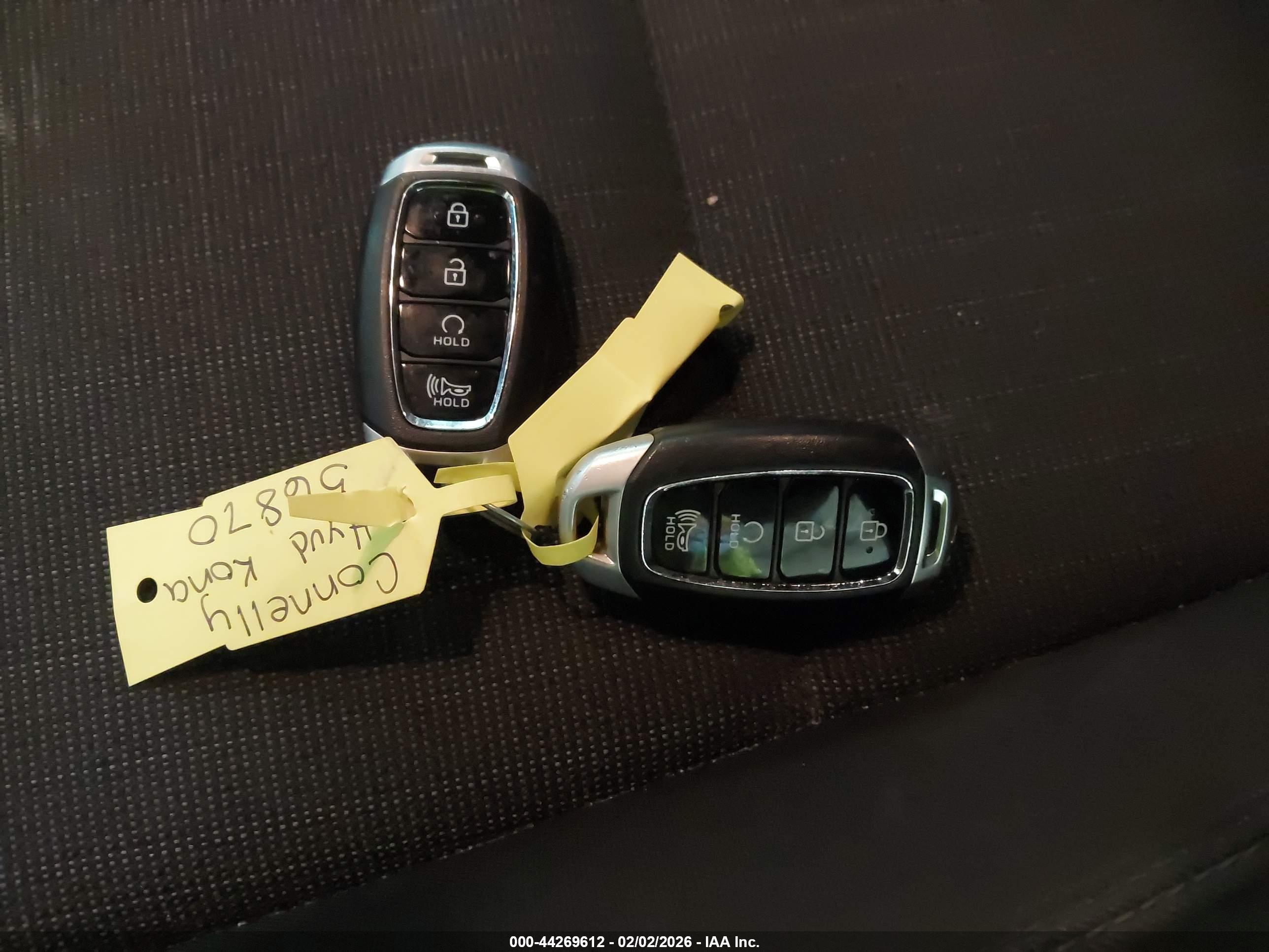 HYUNDAI KONA image 11