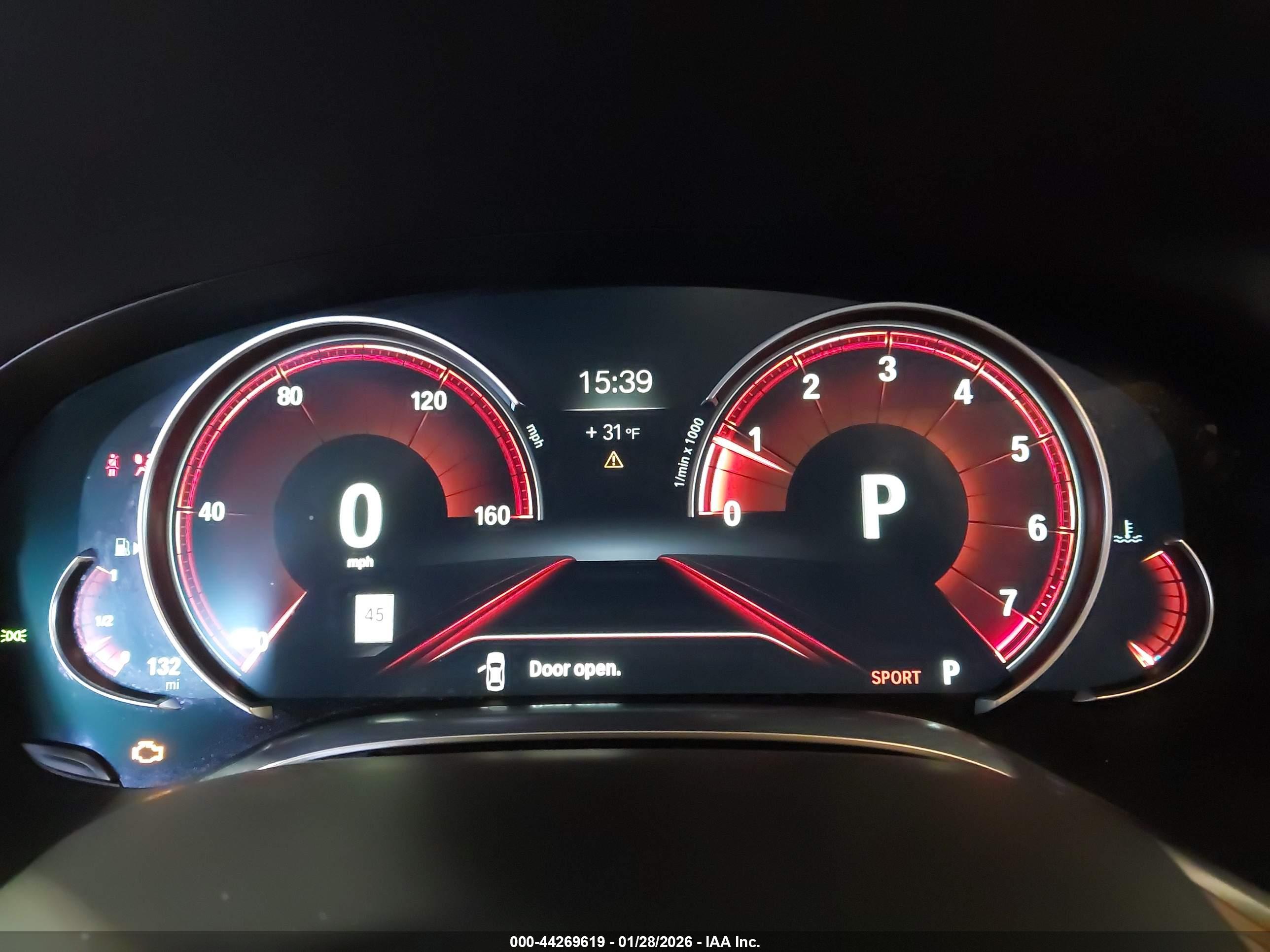 BMW 750I image 7