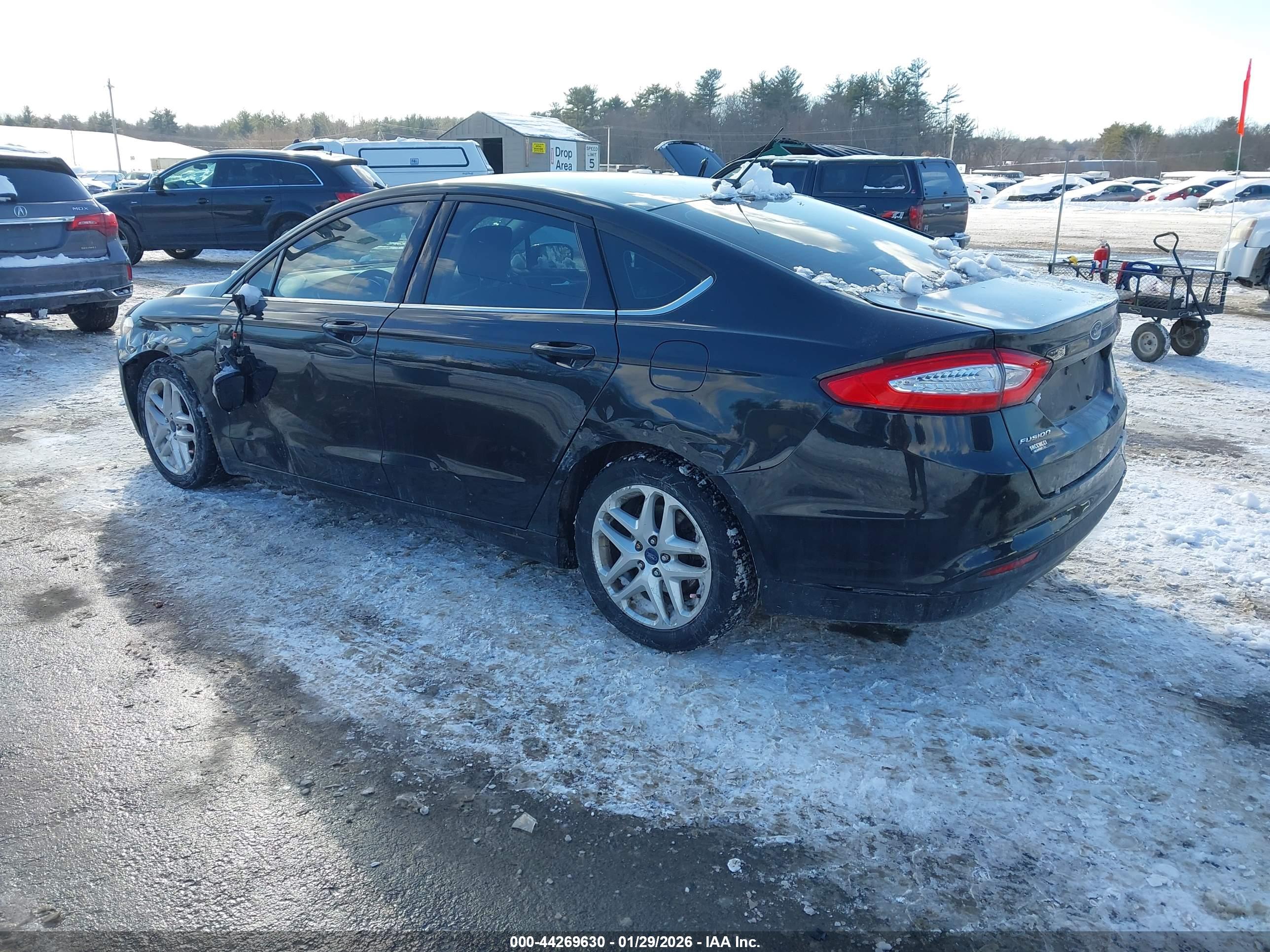 FORD FUSION image 3