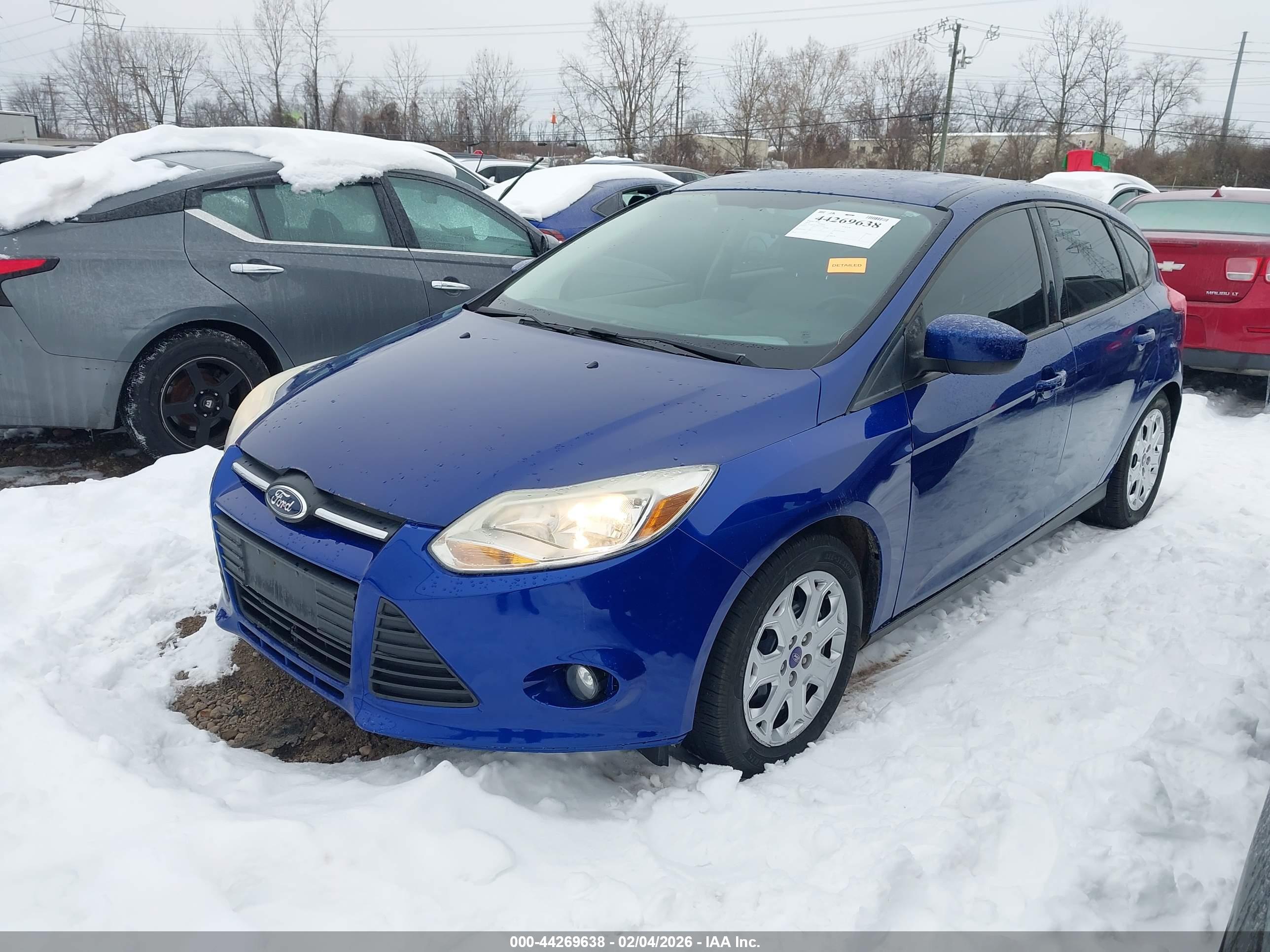 FORD FOCUS image 2