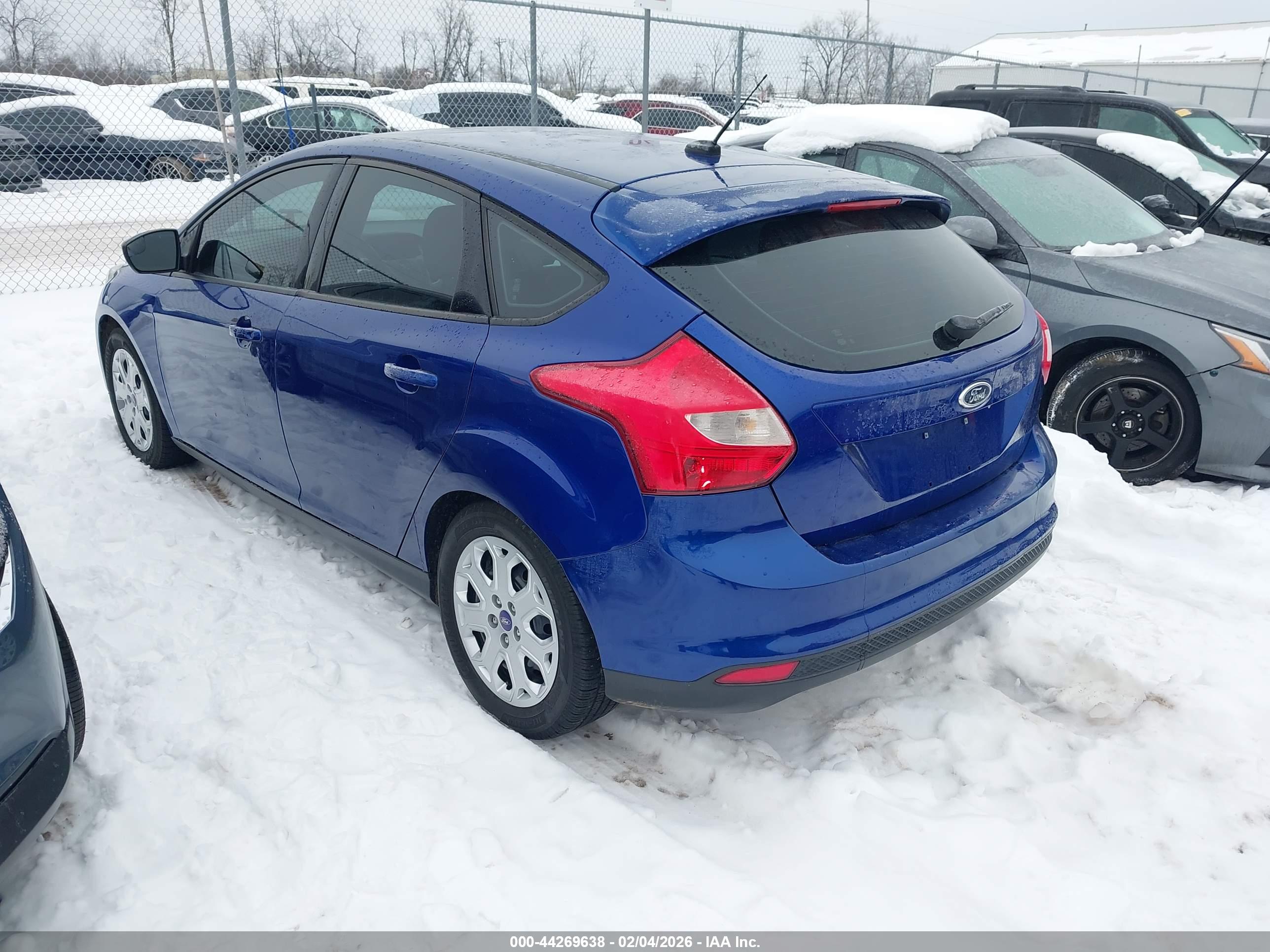 FORD FOCUS image 3