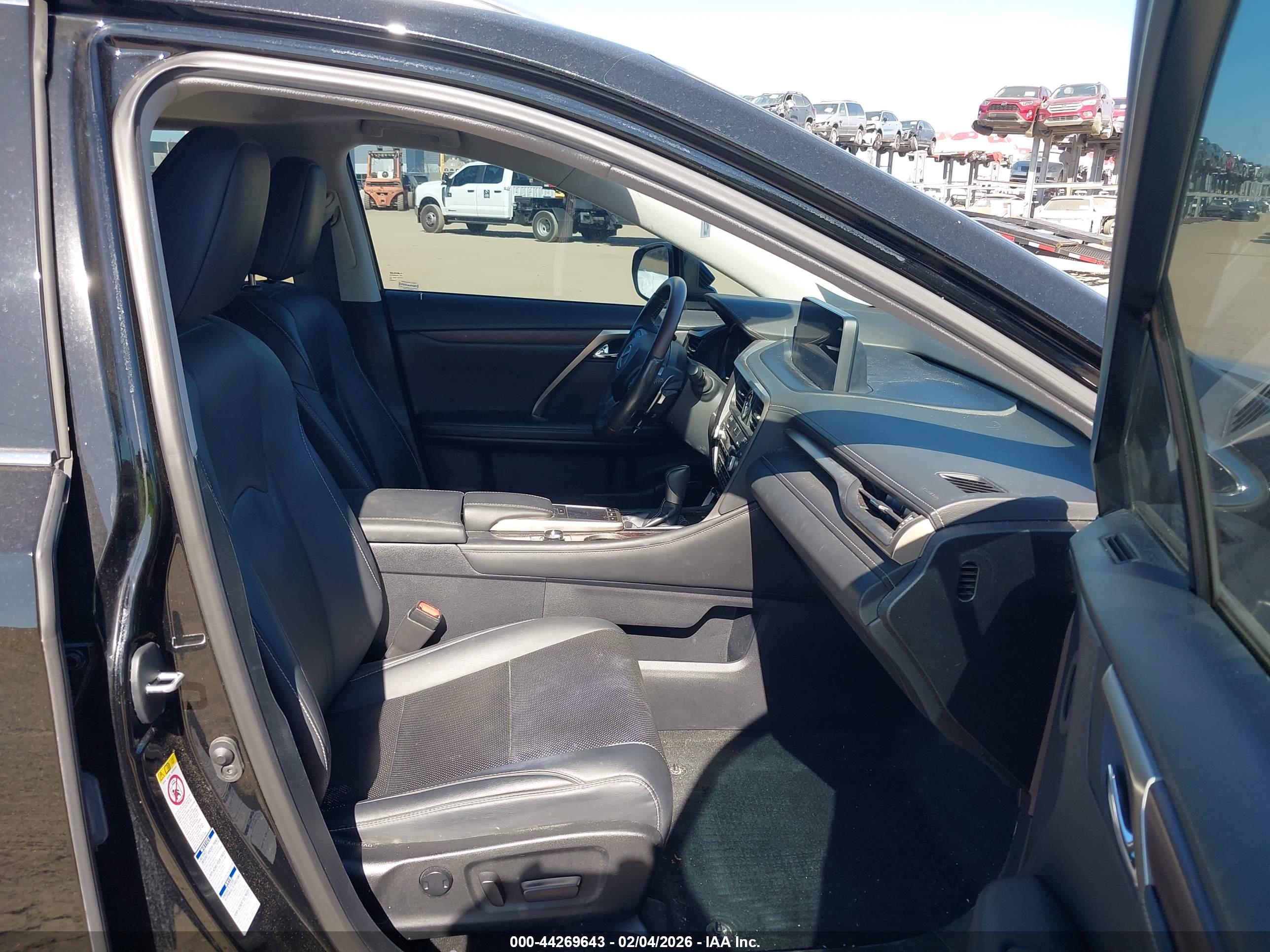 LEXUS RX image 5