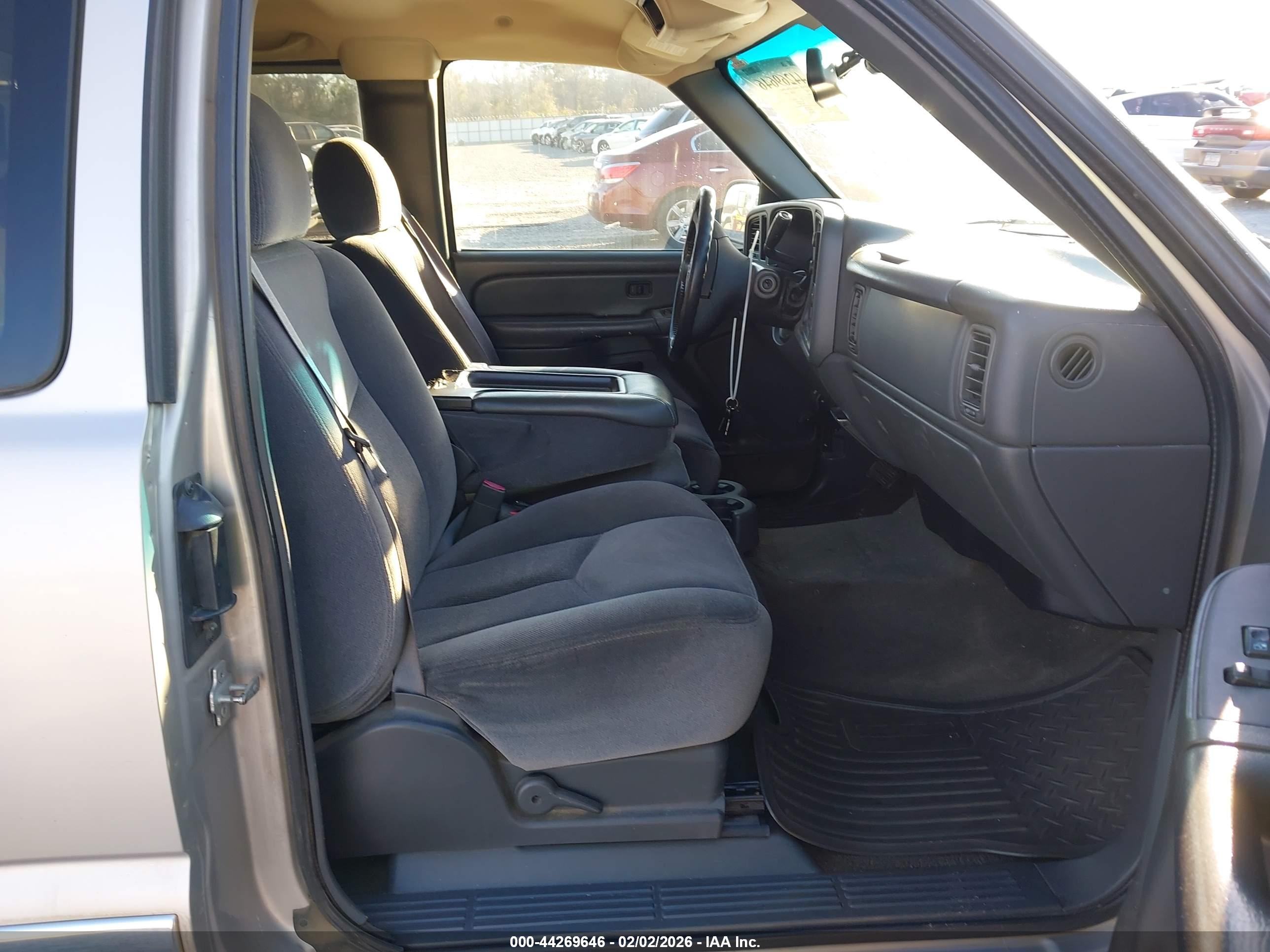 GMC SIERRA image 5