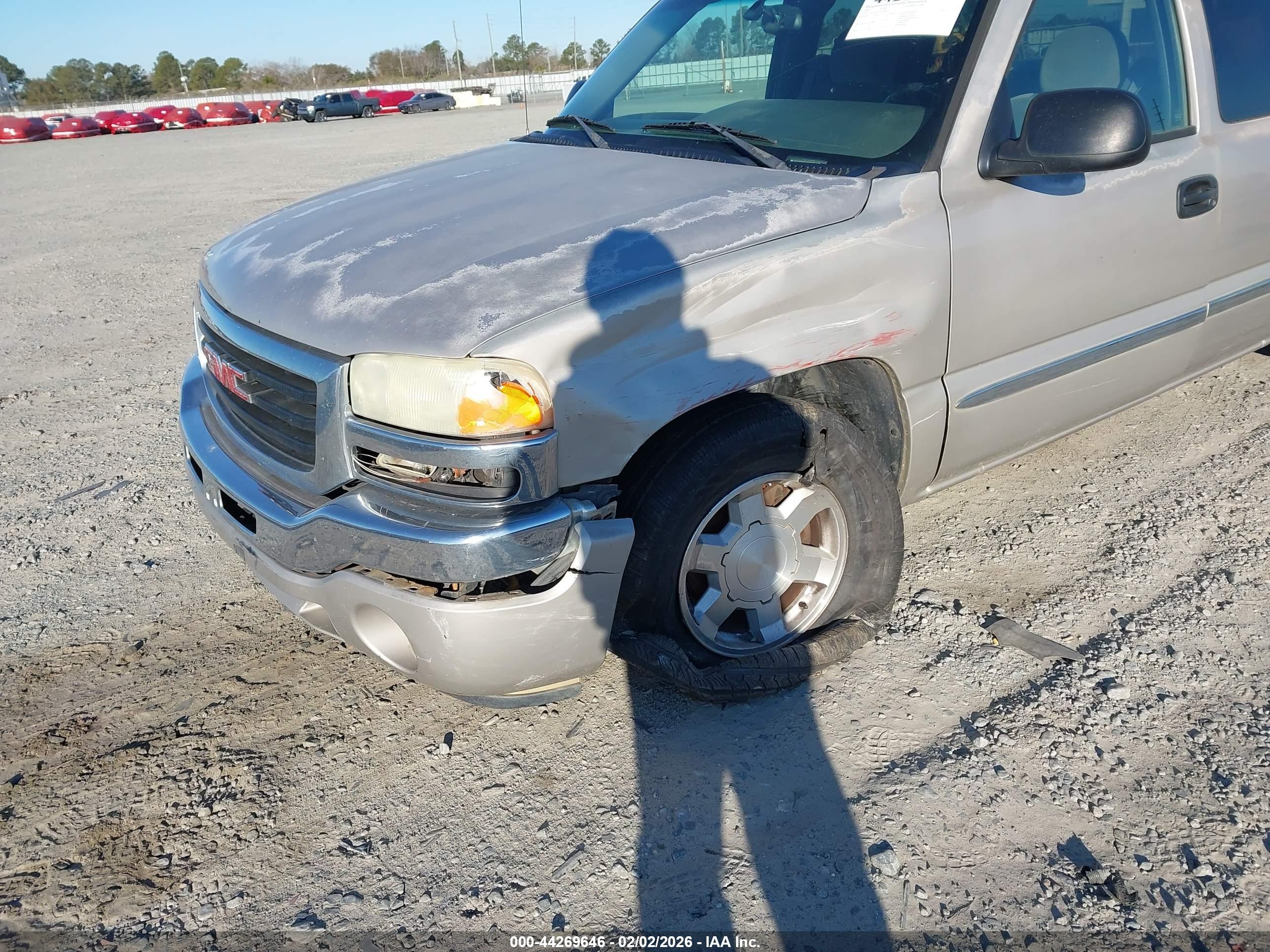 GMC SIERRA image 6