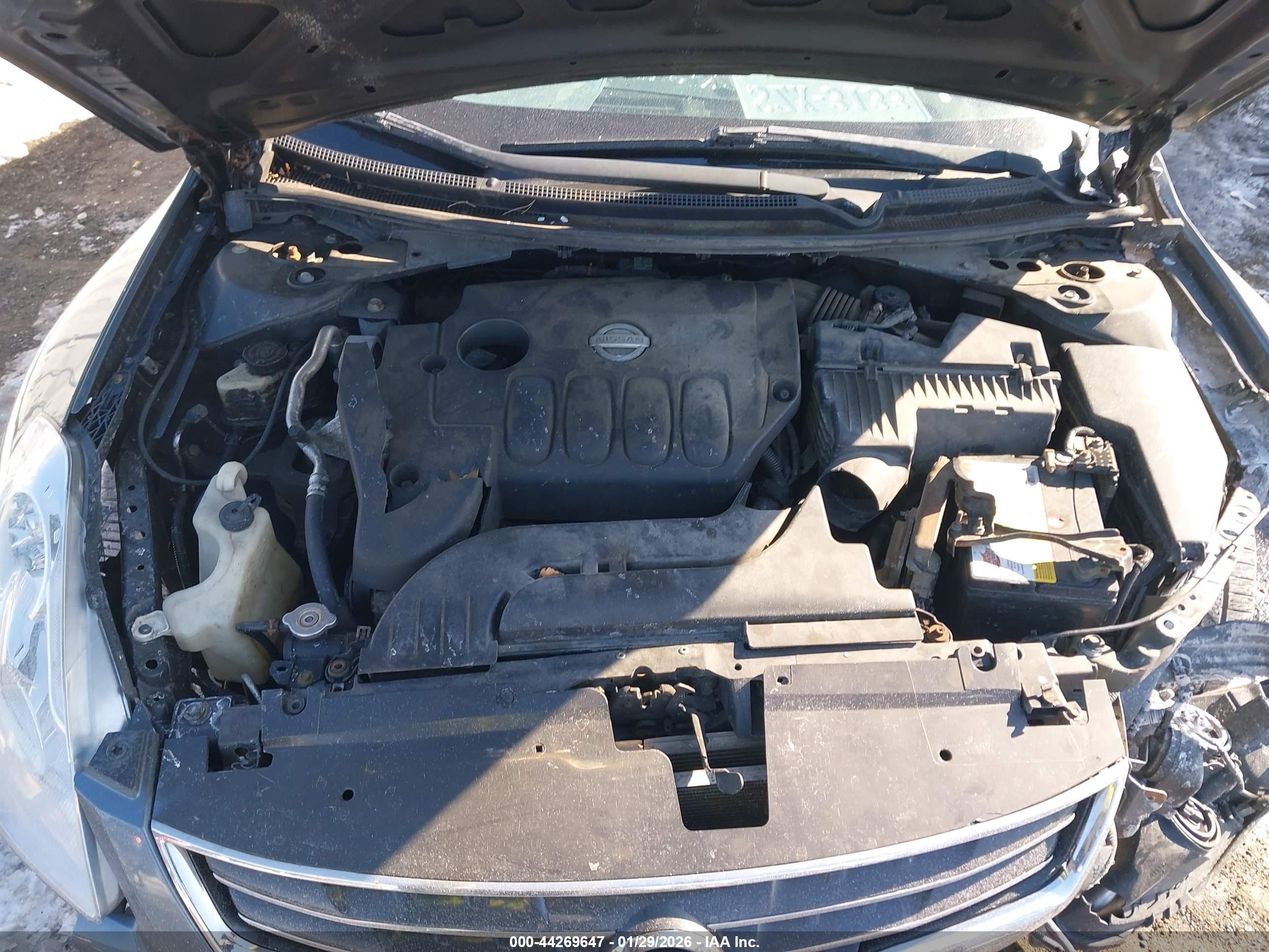 NISSAN ALTIMA image 10