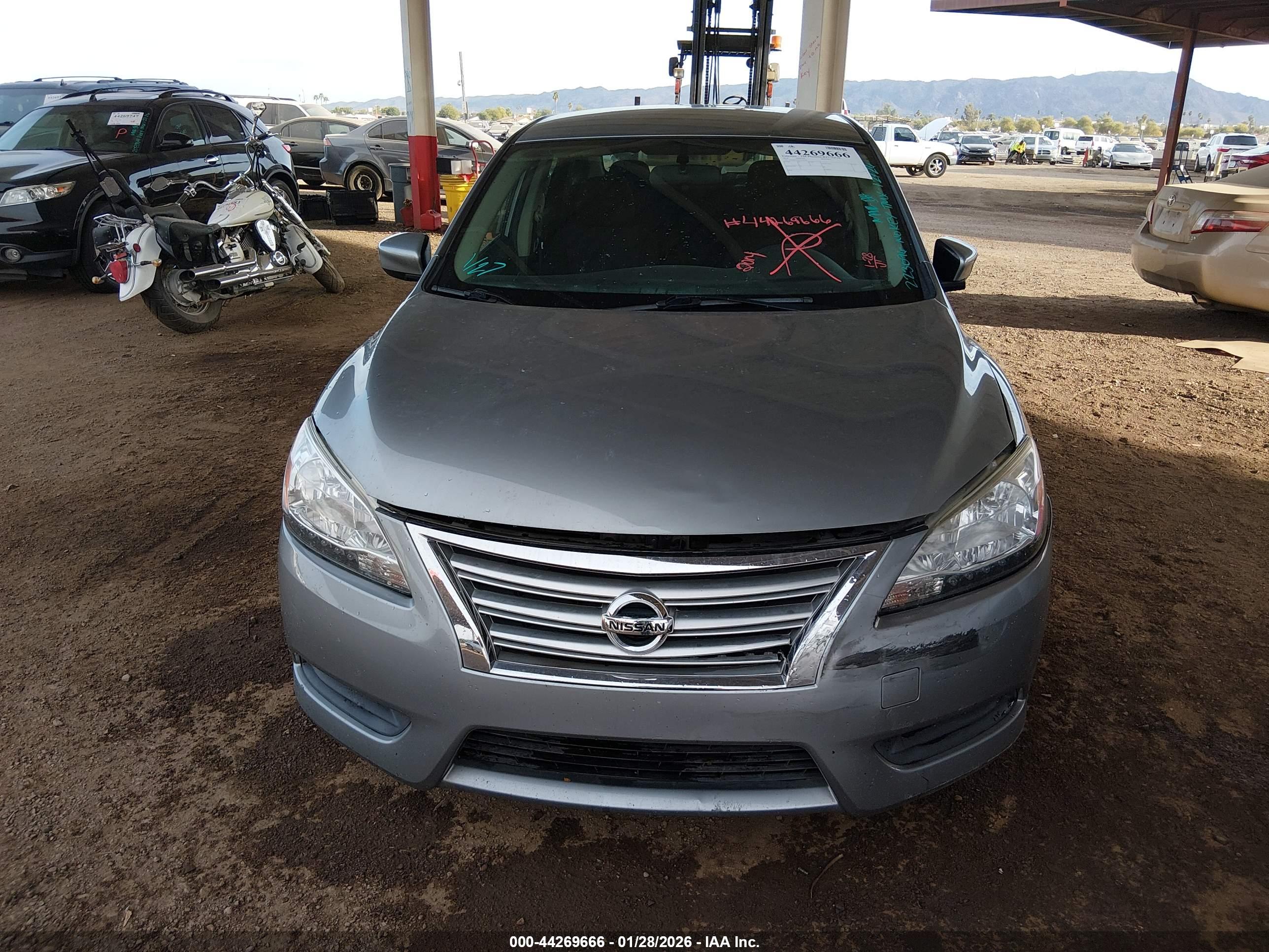 NISSAN SENTRA image 6