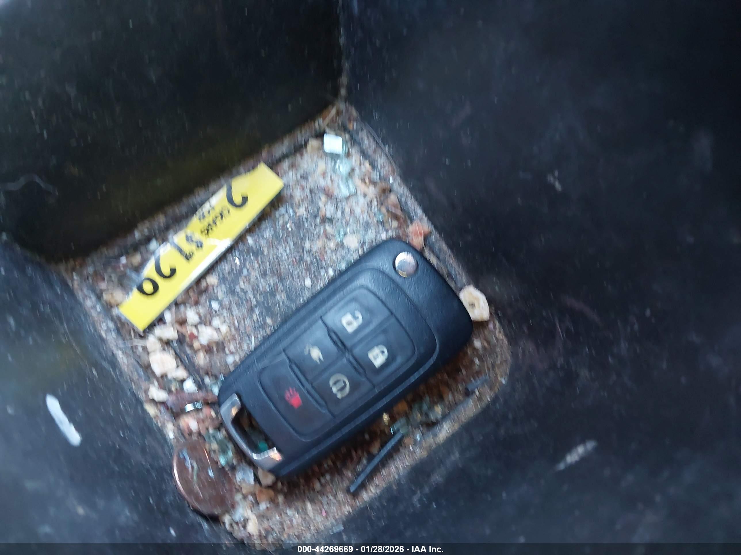 CHEVROLET VOLT image 11