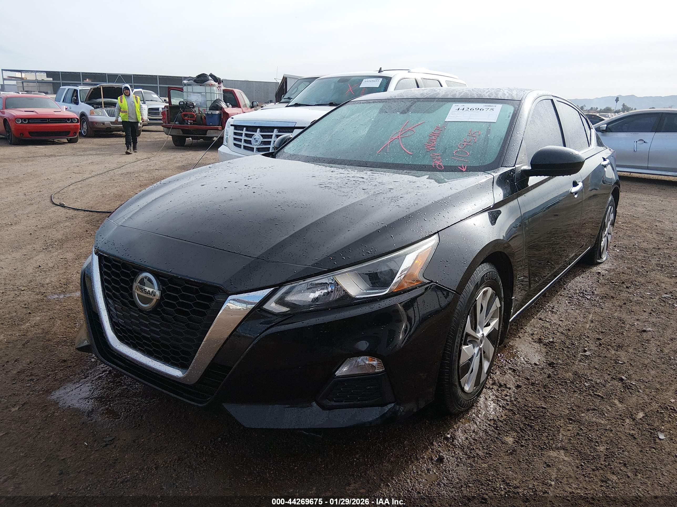 NISSAN ALTIMA image 2