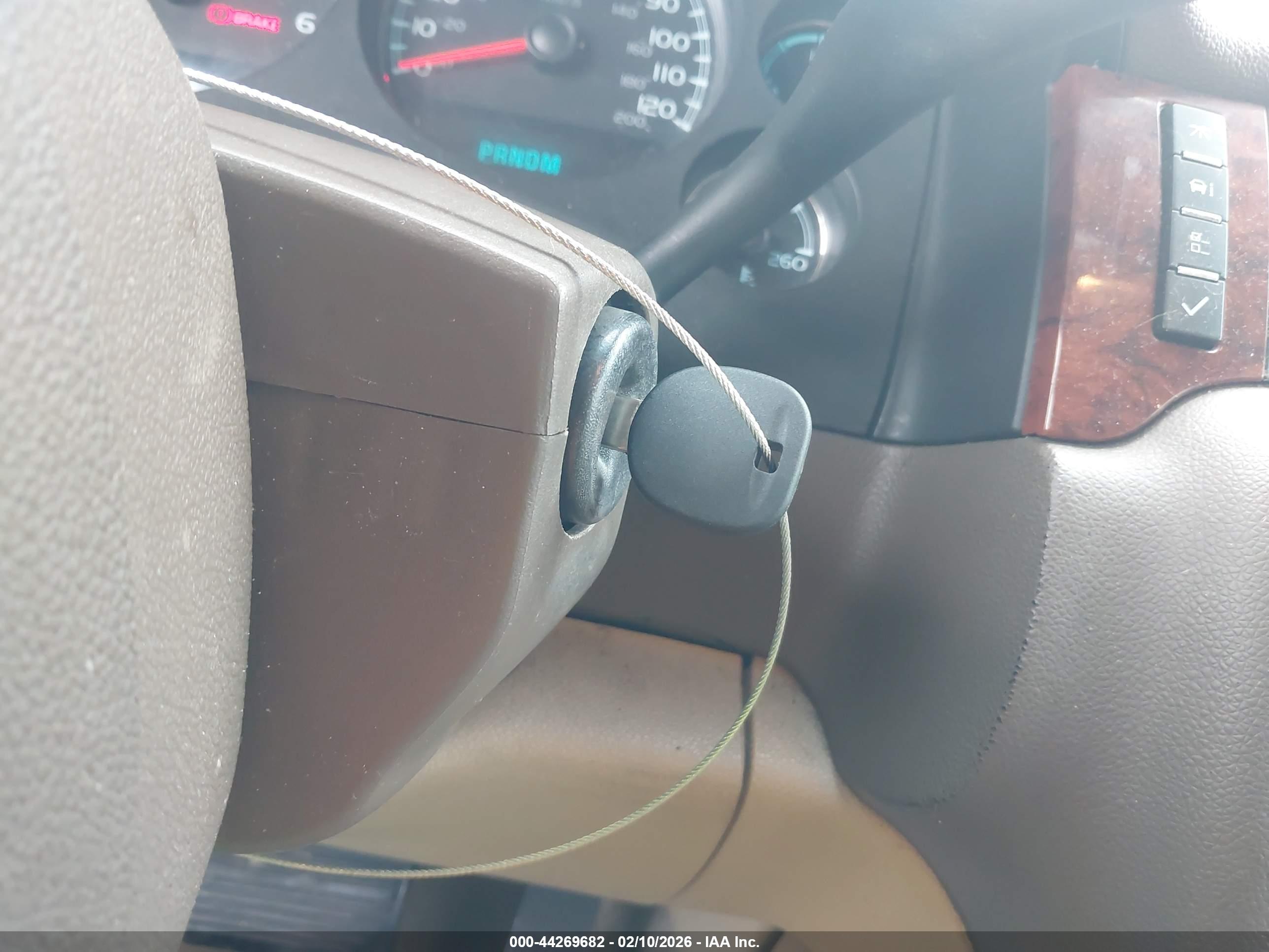 GMC YUKON image 11