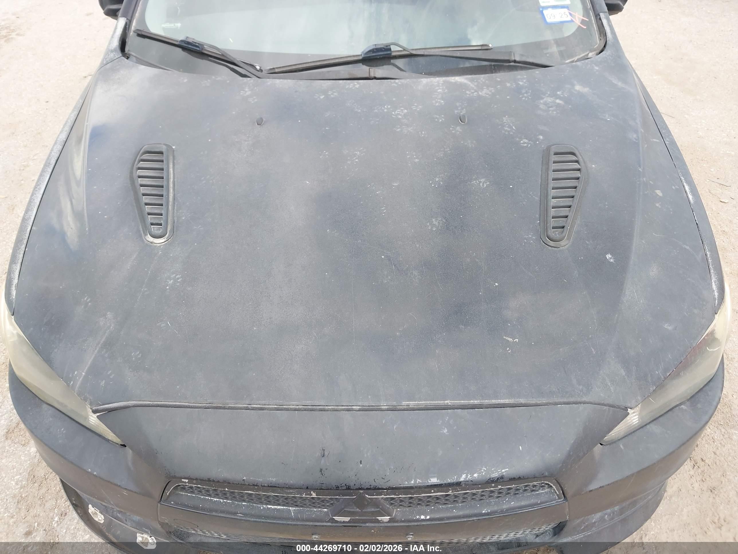 MITSUBISHI LANCER image 6