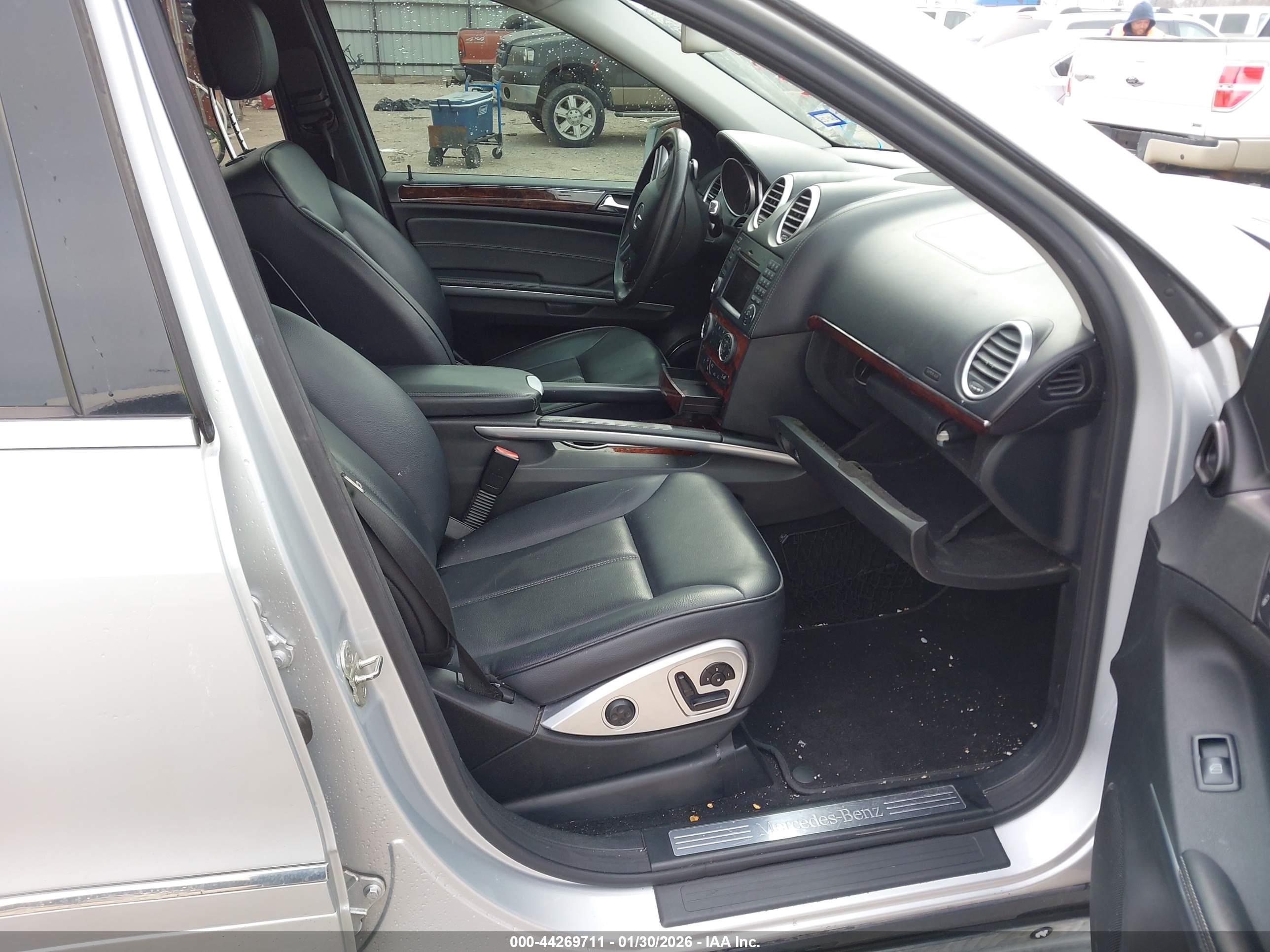 MERCEDES-BENZ GL image 5