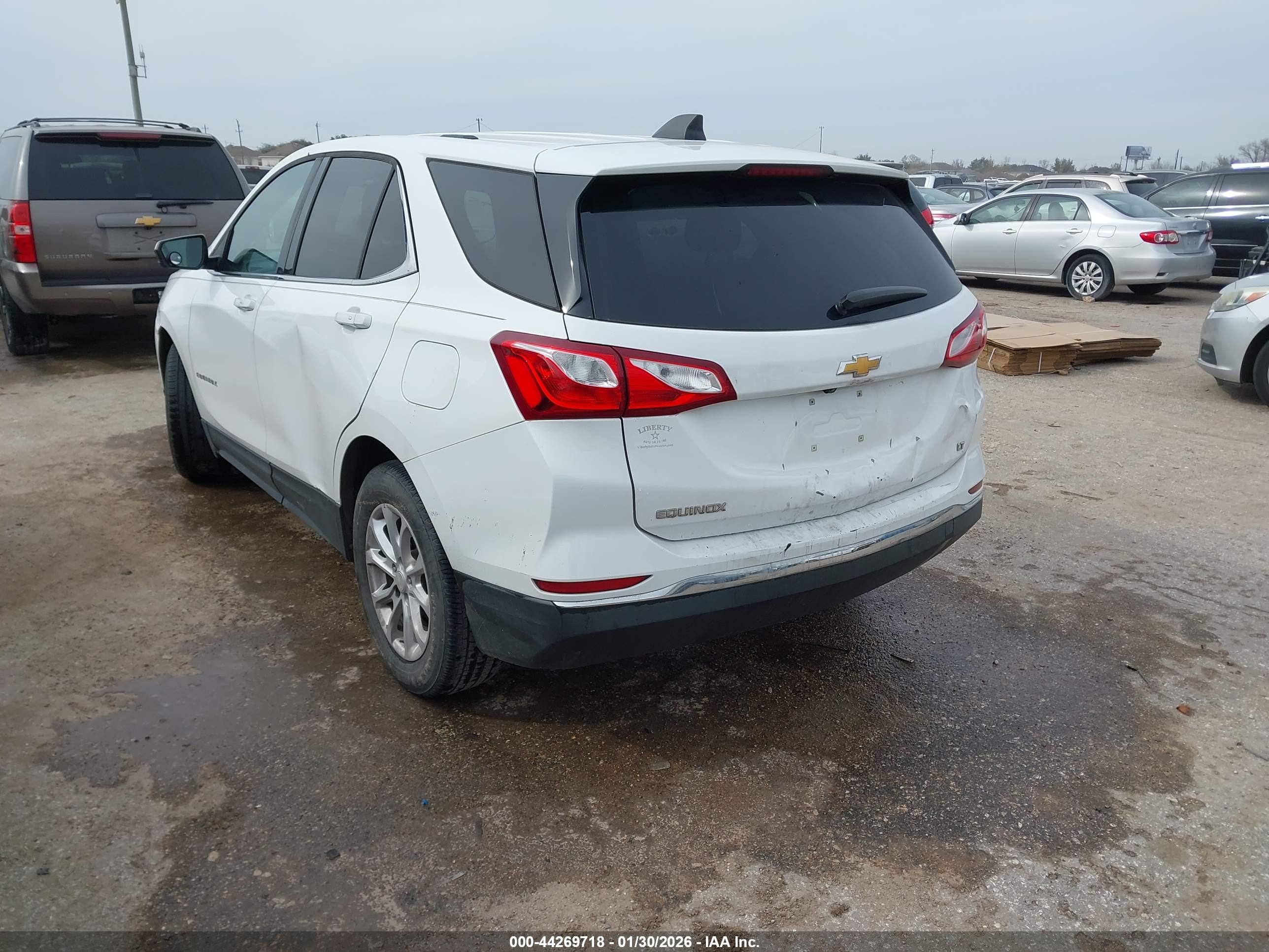 CHEVROLET EQUINOX image 3