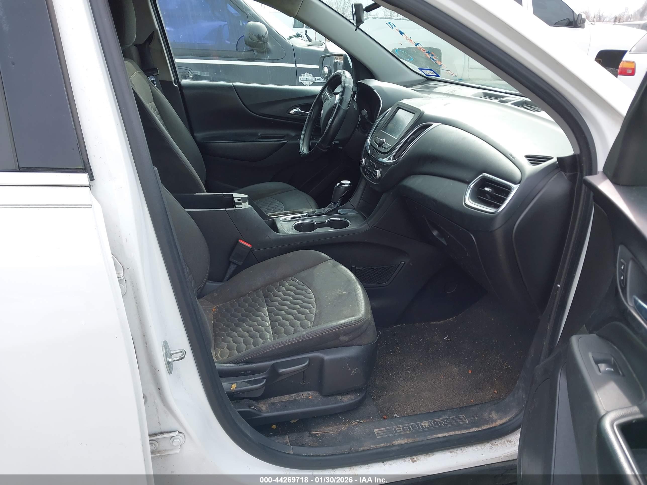 CHEVROLET EQUINOX image 5