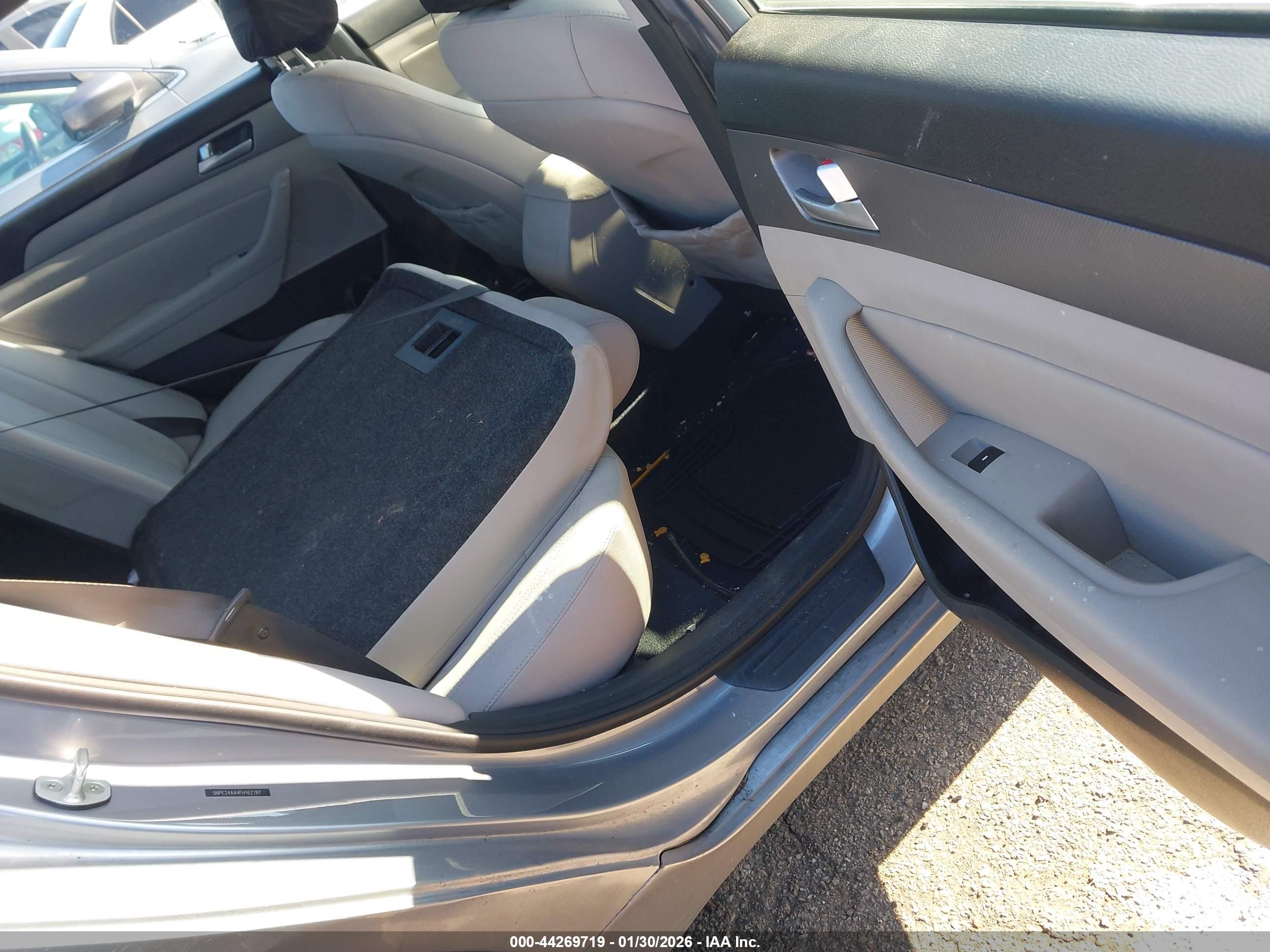 HYUNDAI SONATA image 8