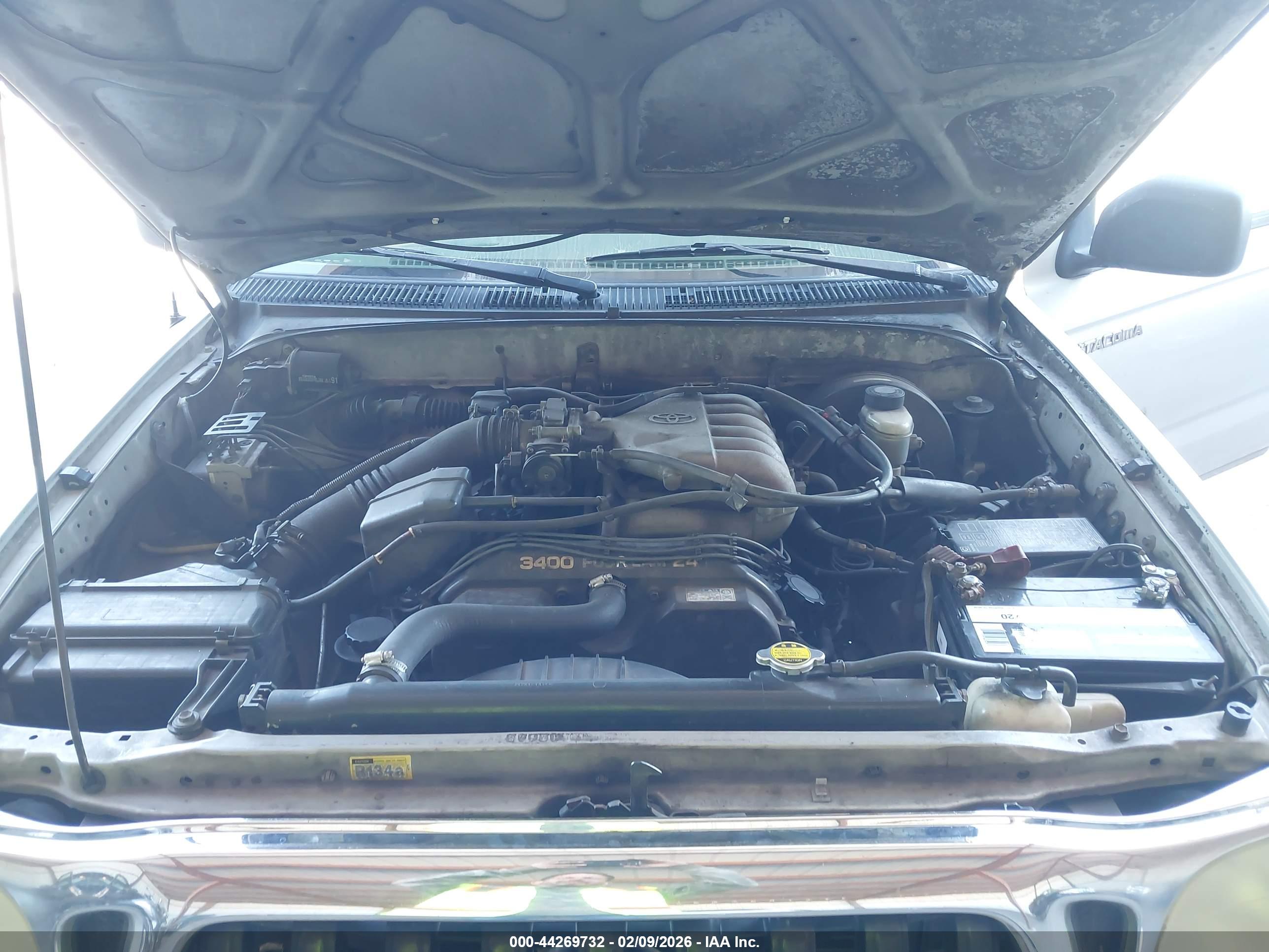 TOYOTA TACOMA image 10