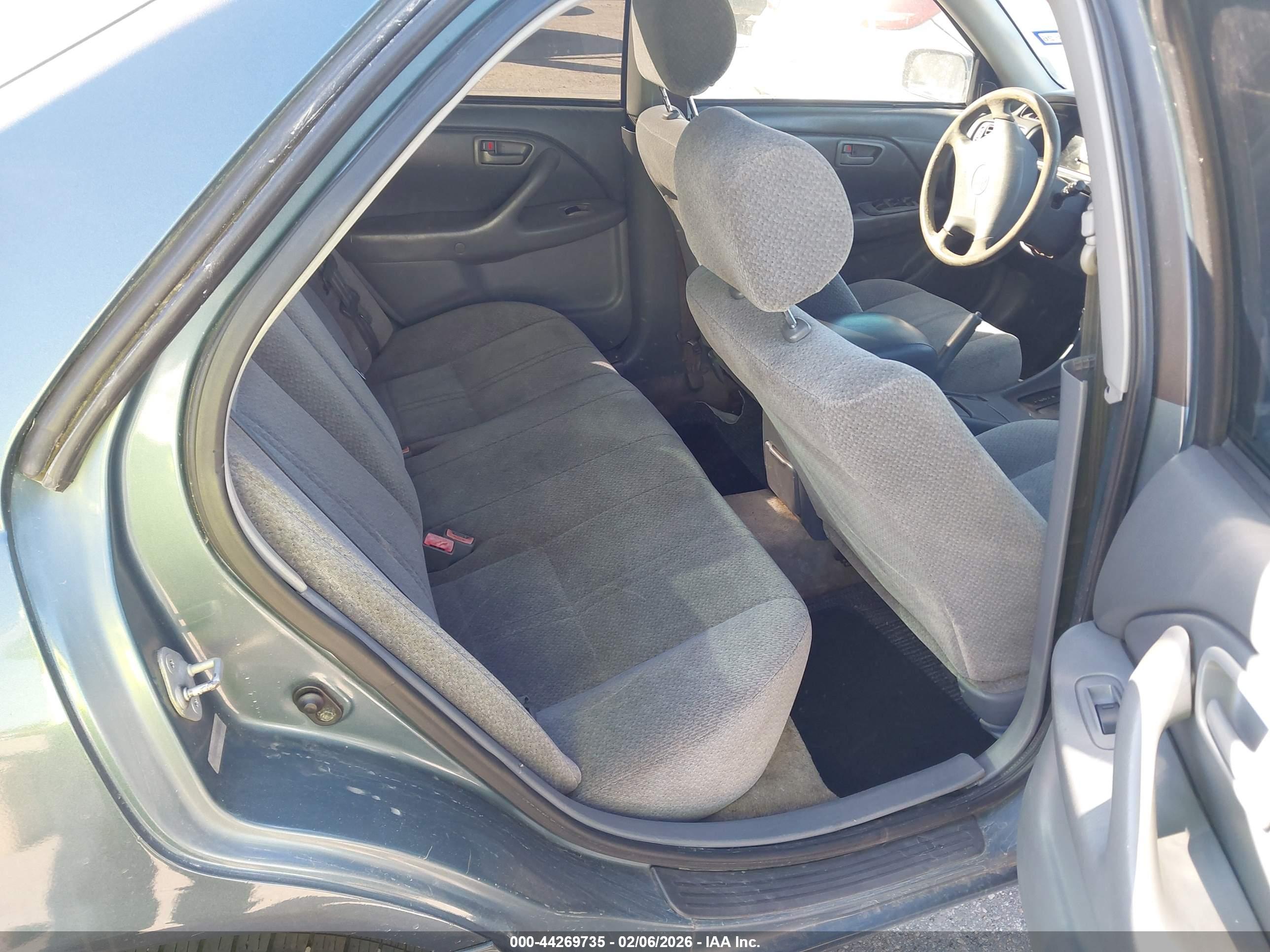 TOYOTA CAMRY image 8