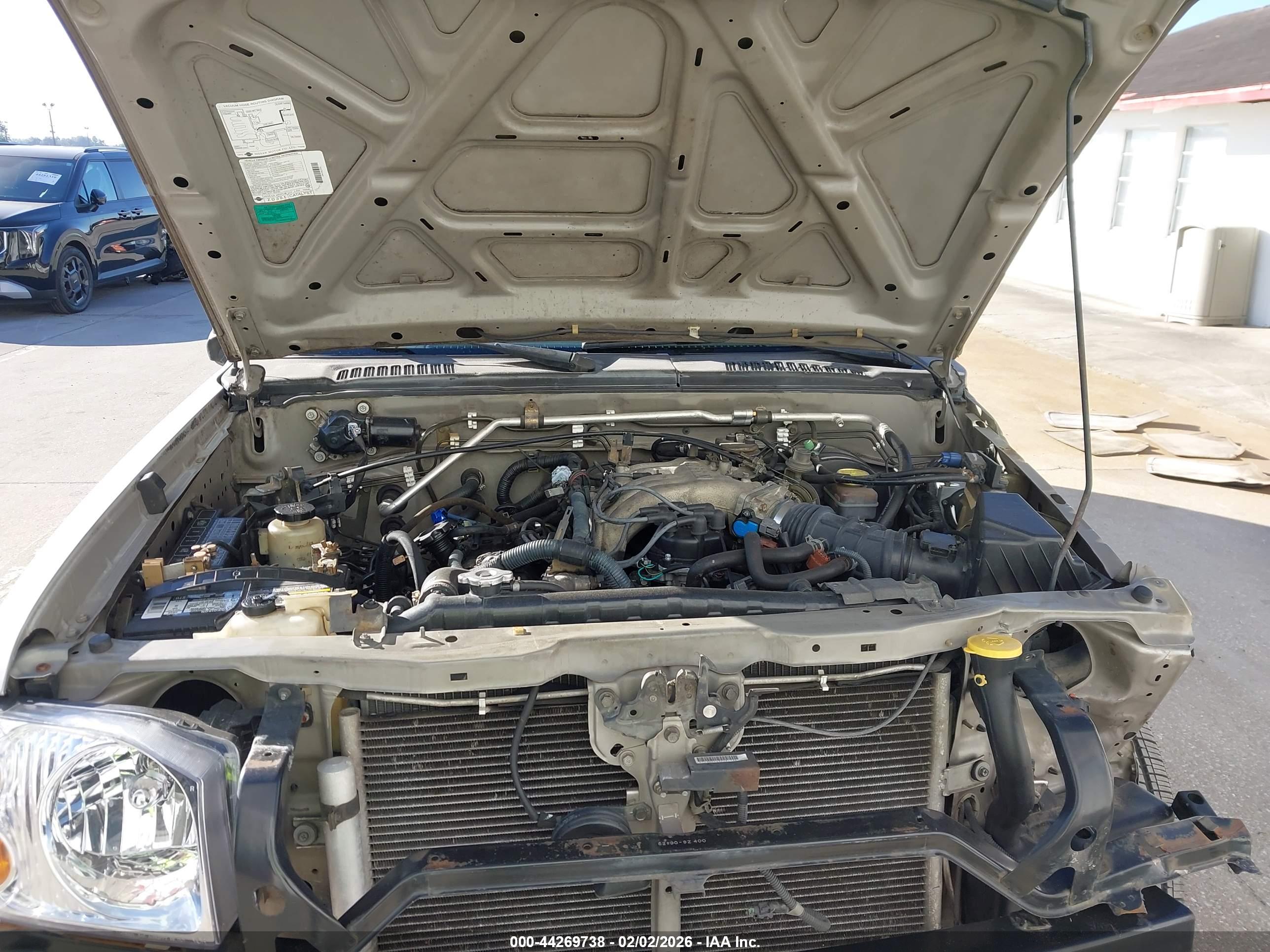 NISSAN FRONTIER image 10