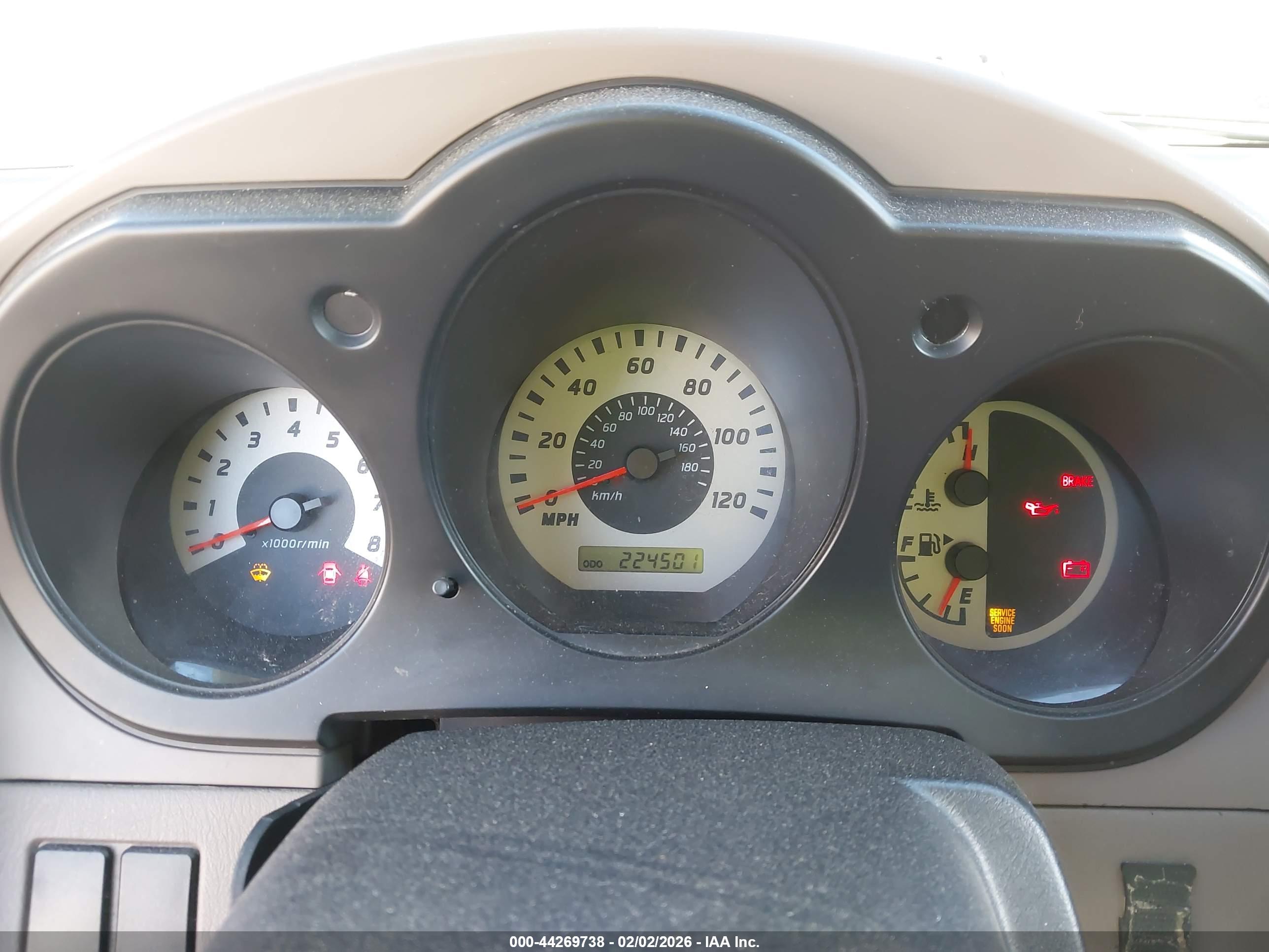 NISSAN FRONTIER image 7