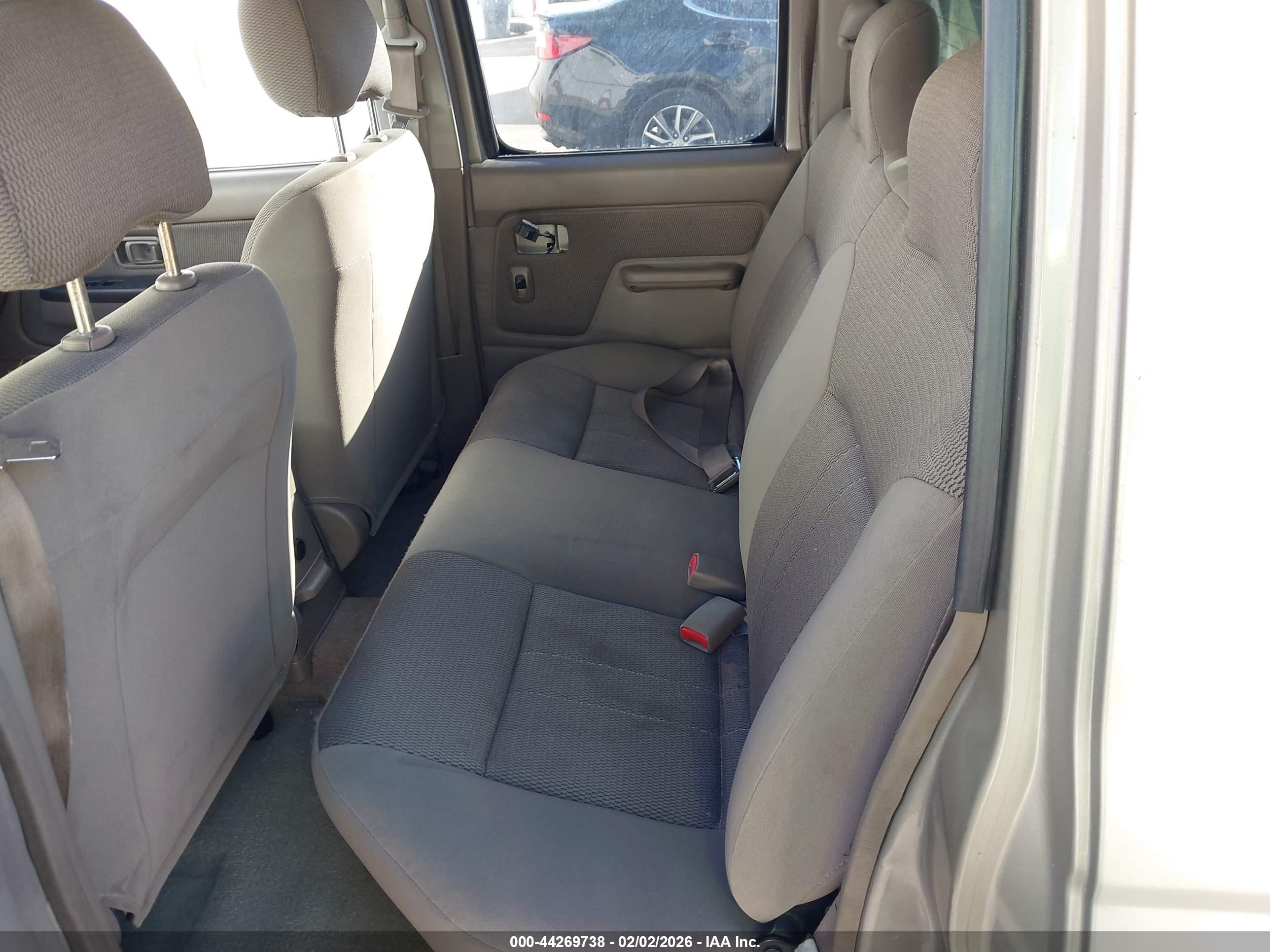 NISSAN FRONTIER image 8