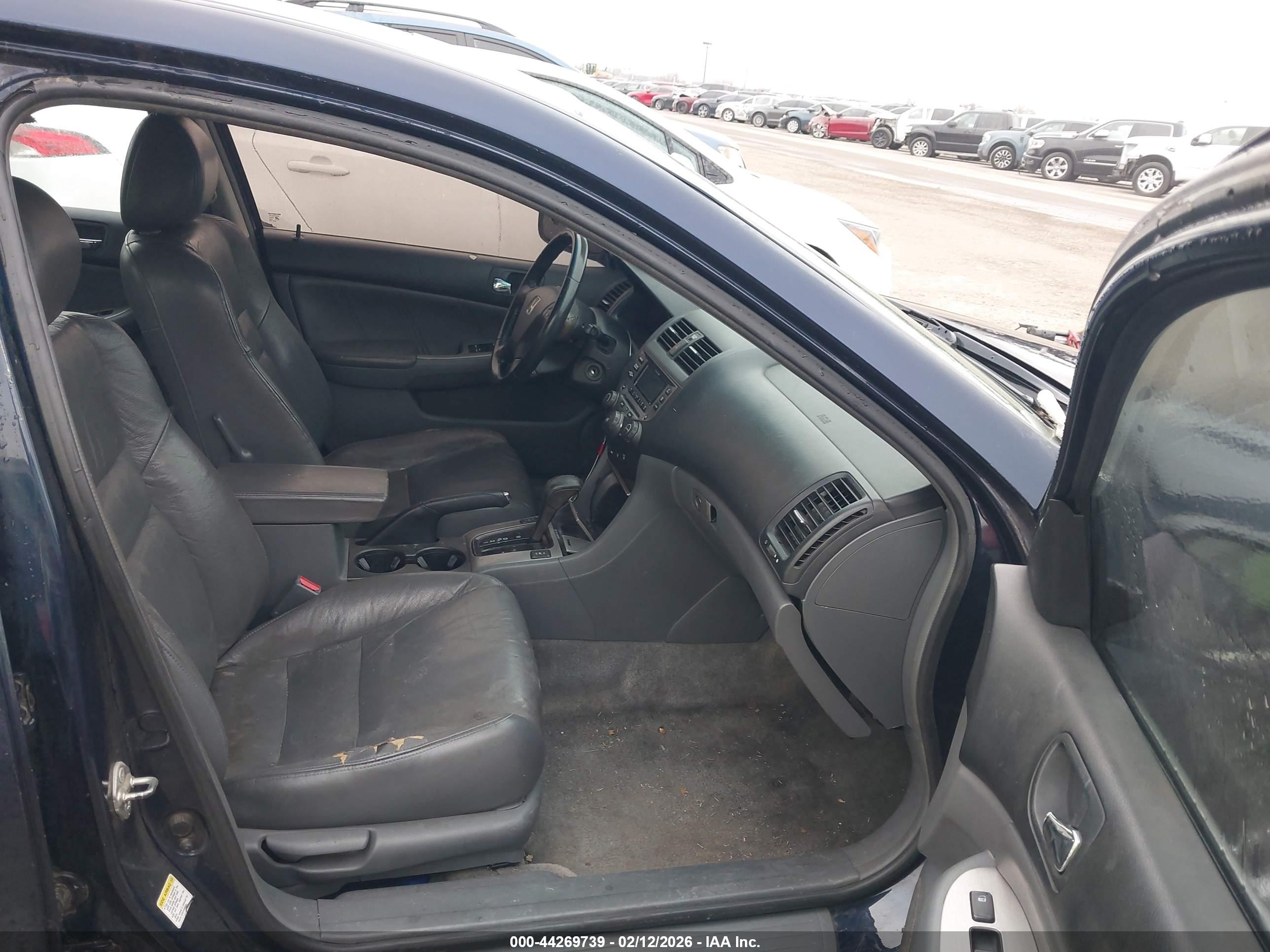 HONDA ACCORD image 5