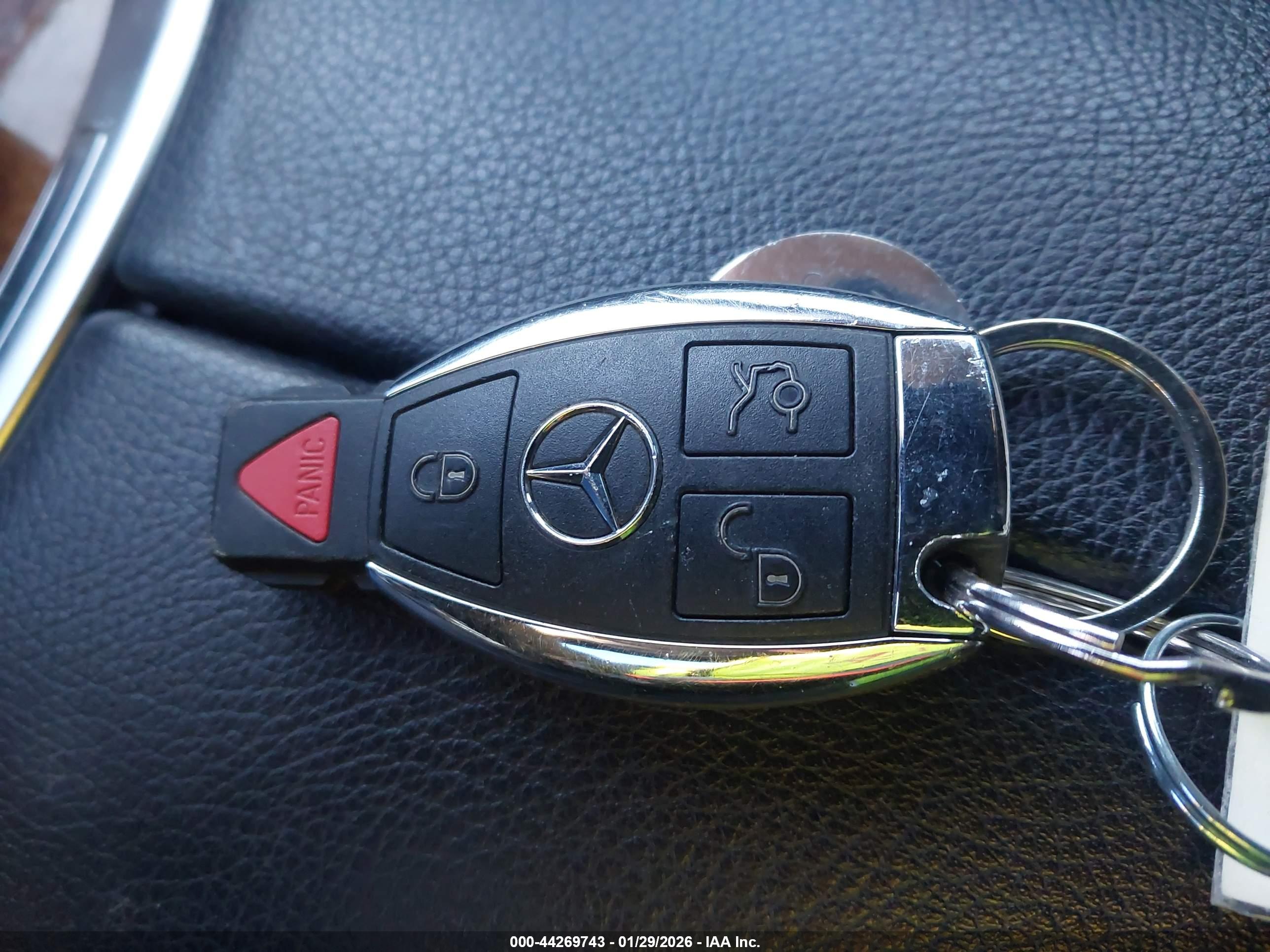 MERCEDES-BENZ C image 11